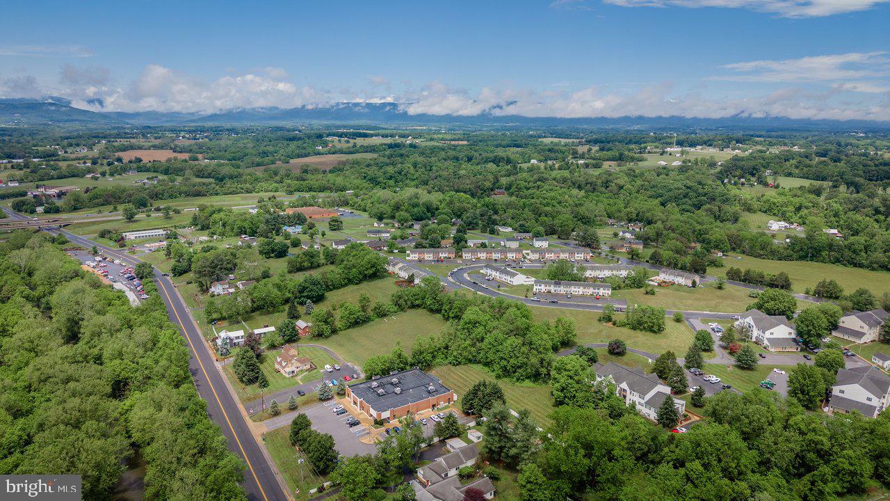 MADISON VILLAGE - Residential