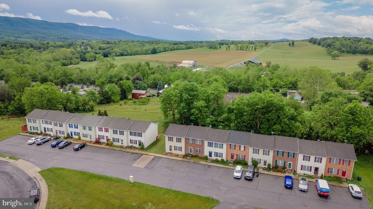 MADISON VILLAGE - Residential