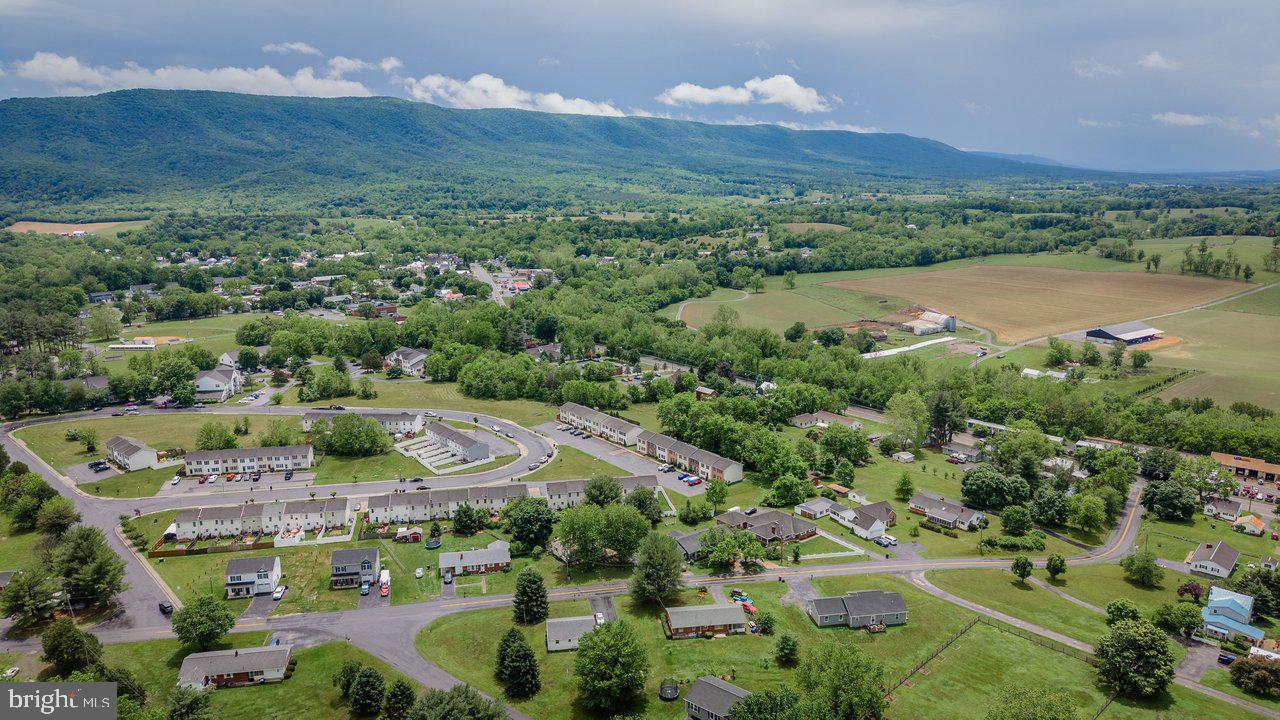 MADISON VILLAGE - Residential