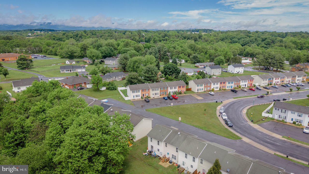 MADISON VILLAGE - Residential