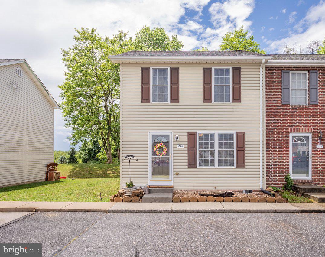 MADISON VILLAGE - Residential