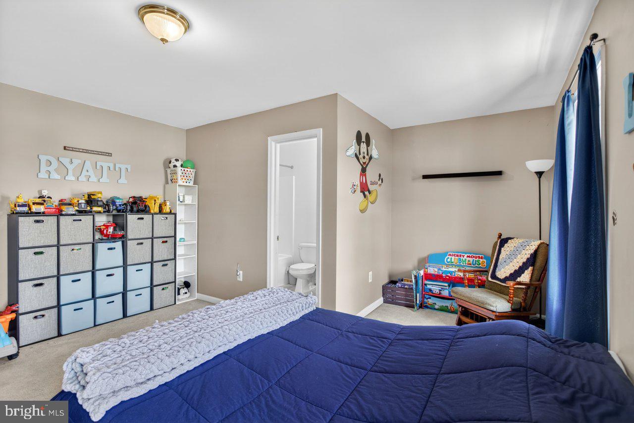 MADISON VILLAGE - Residential