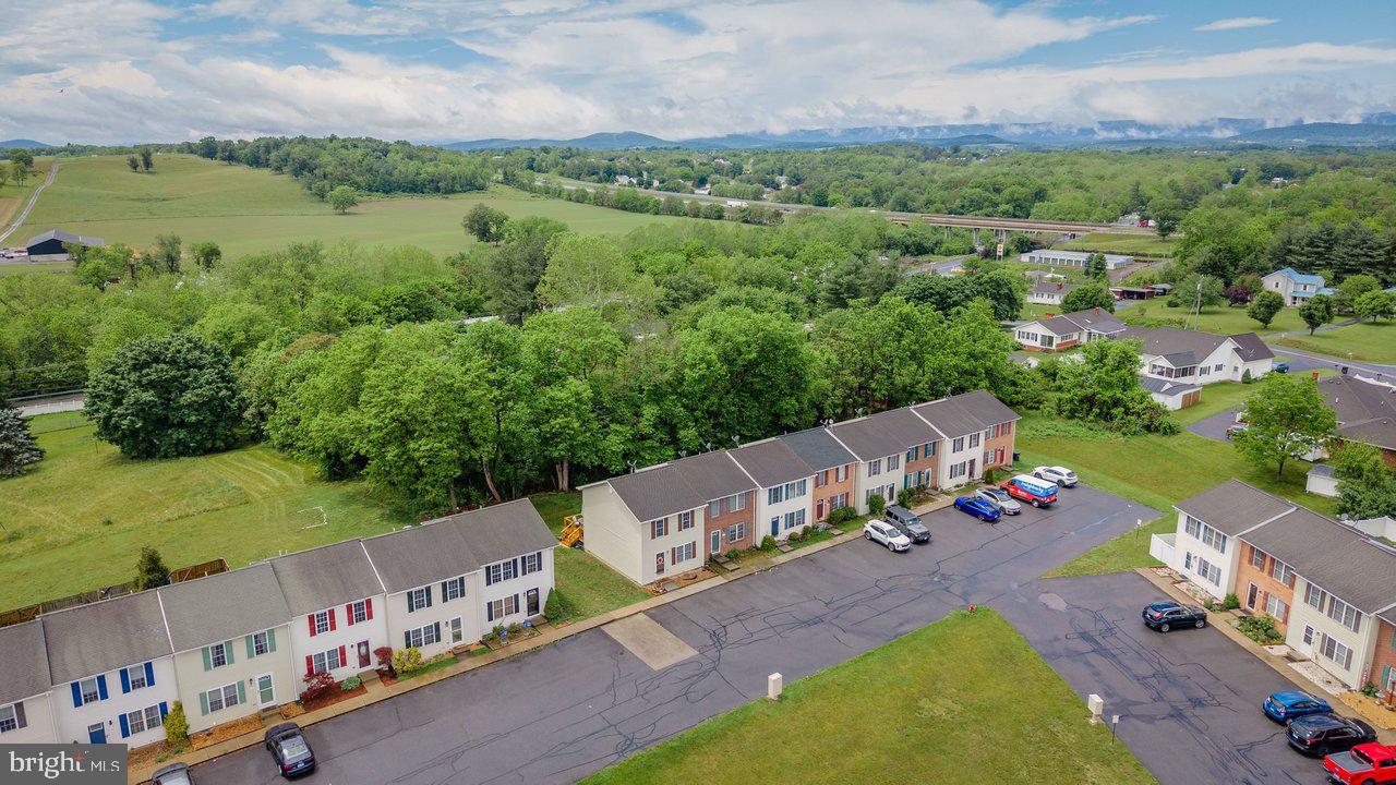 MADISON VILLAGE - Residential