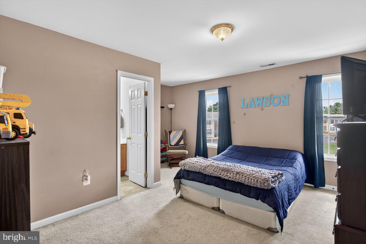 MADISON VILLAGE - Residential