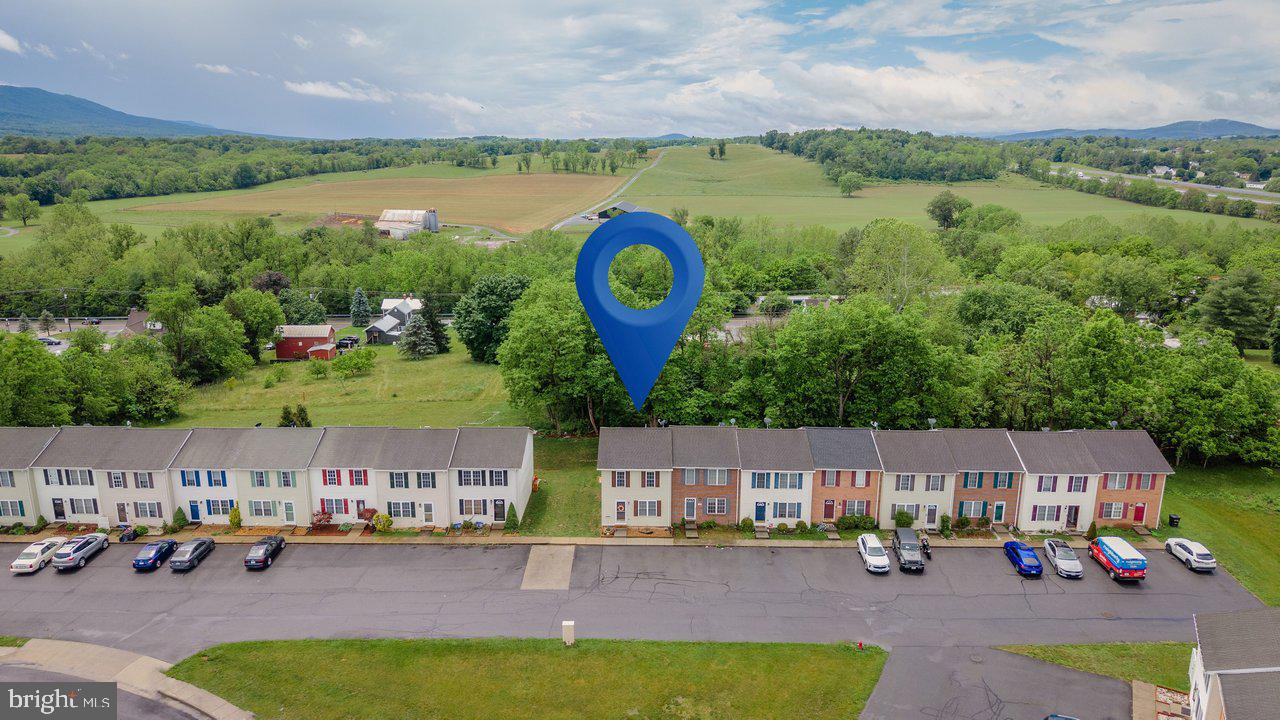 MADISON VILLAGE - Residential