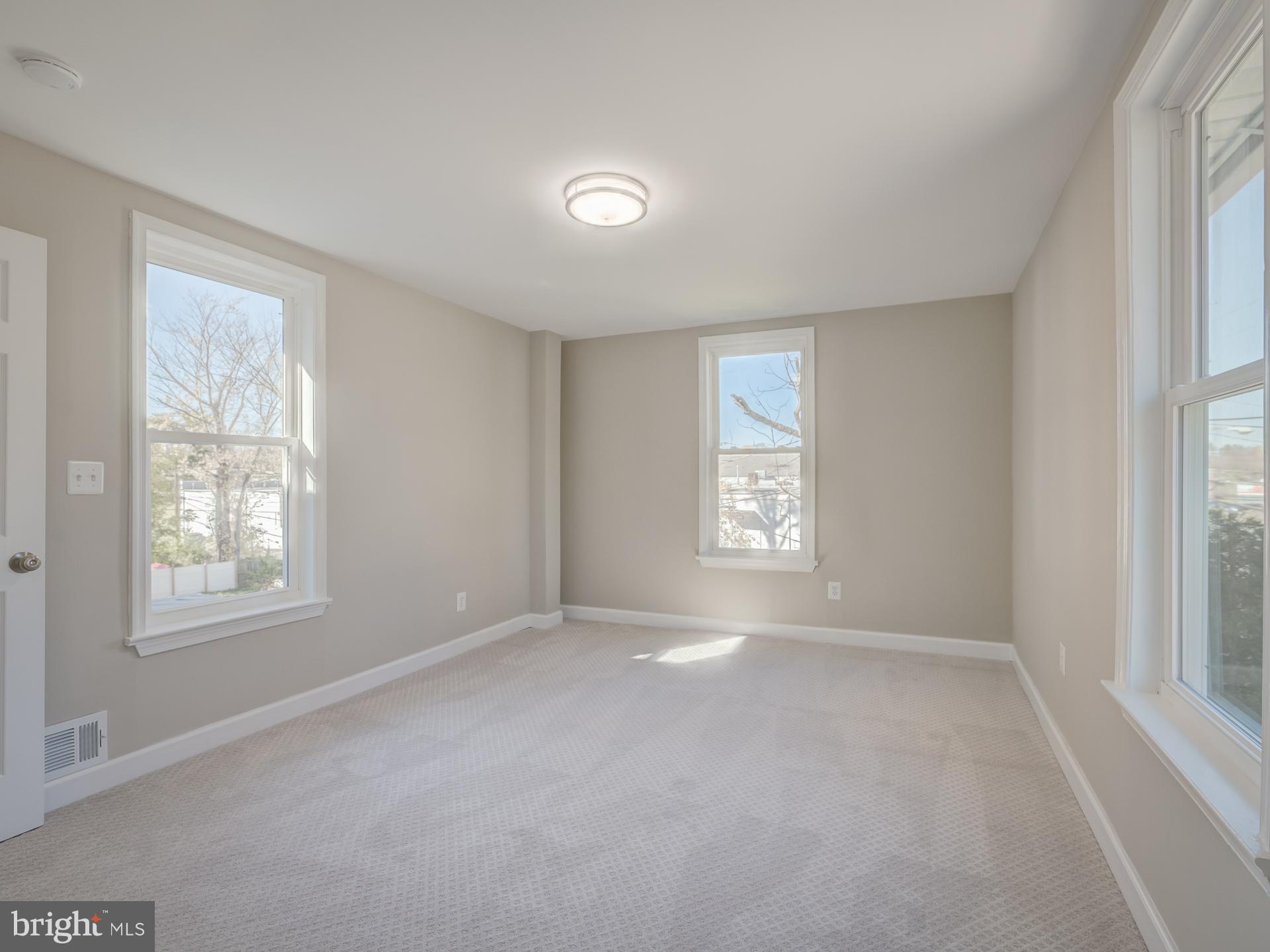 SEAT PLEASANT - Residential