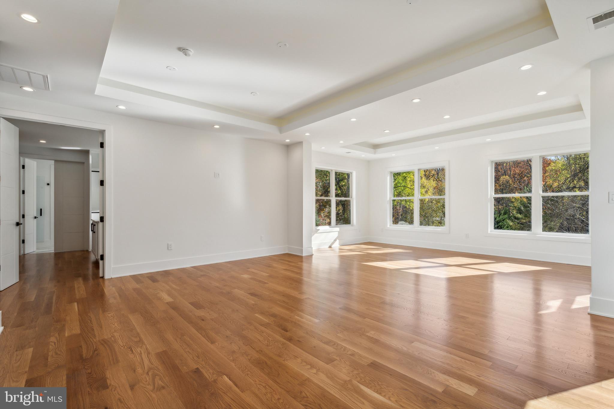 WILLOWRUN - Residential