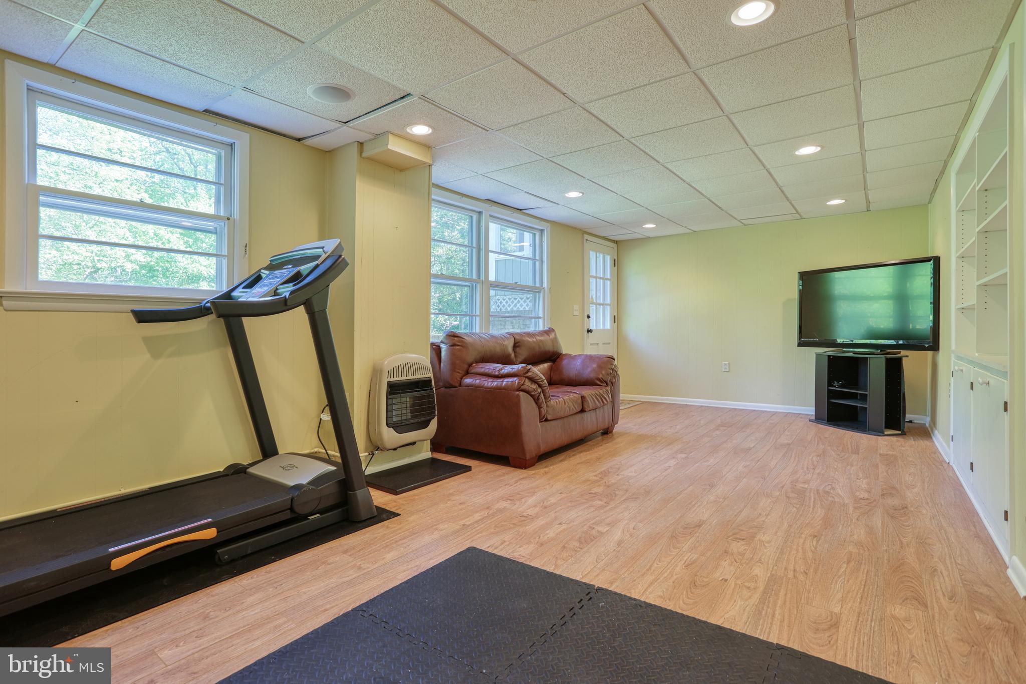 PENN OAKS - Residential