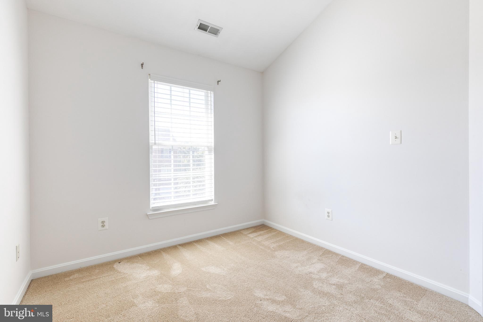 CROFTON MANOR - Residential