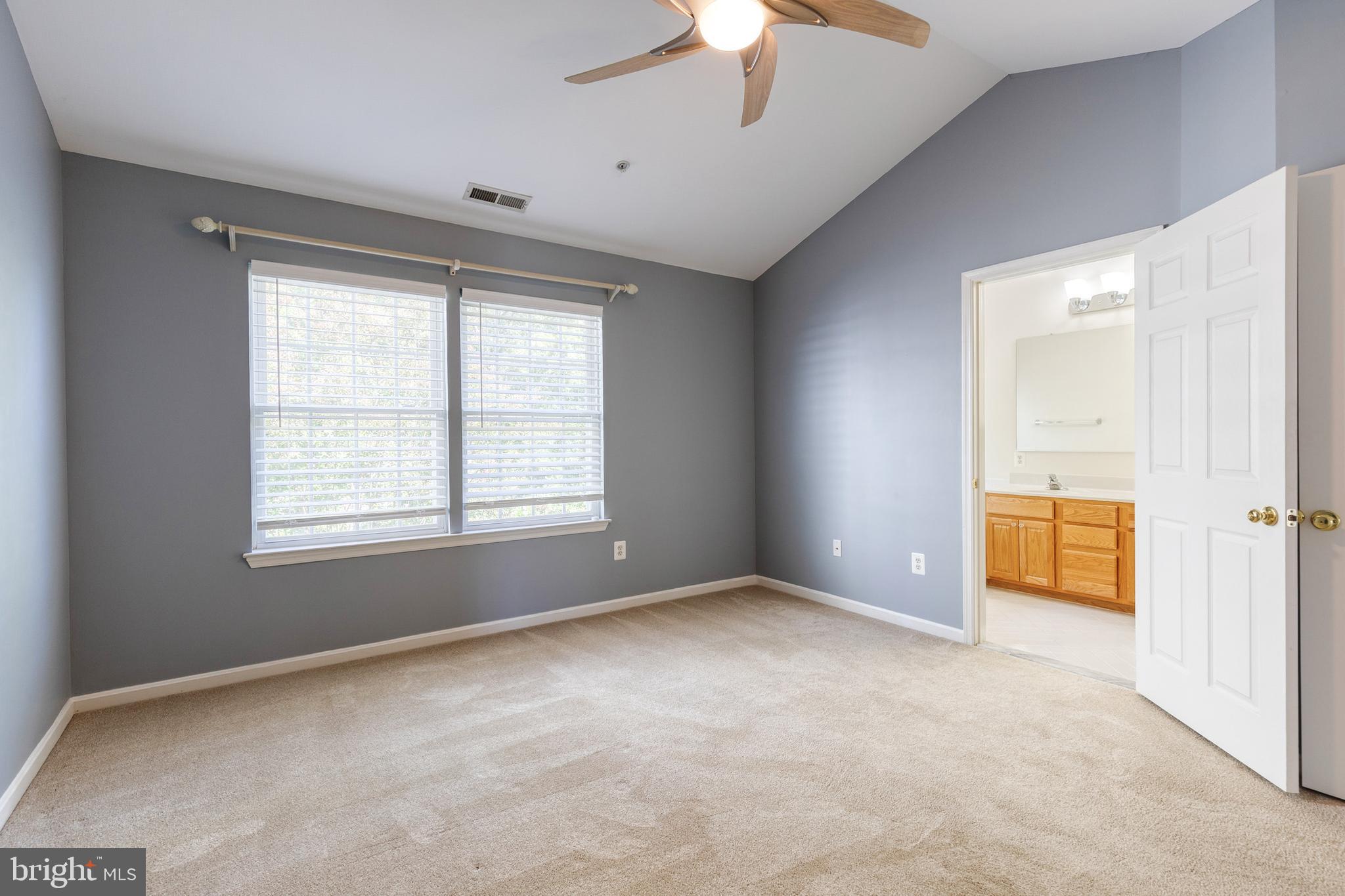 CROFTON MANOR - Residential