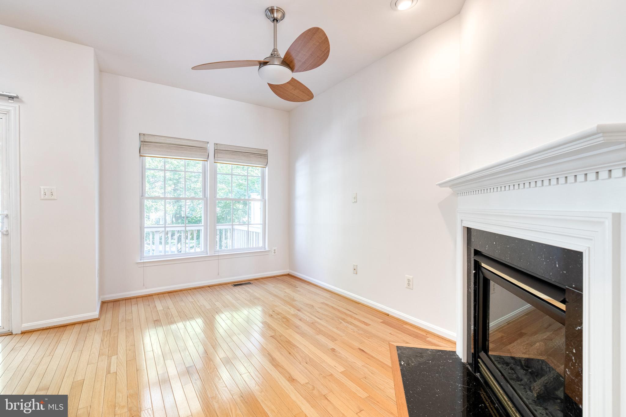 CROFTON MANOR - Residential