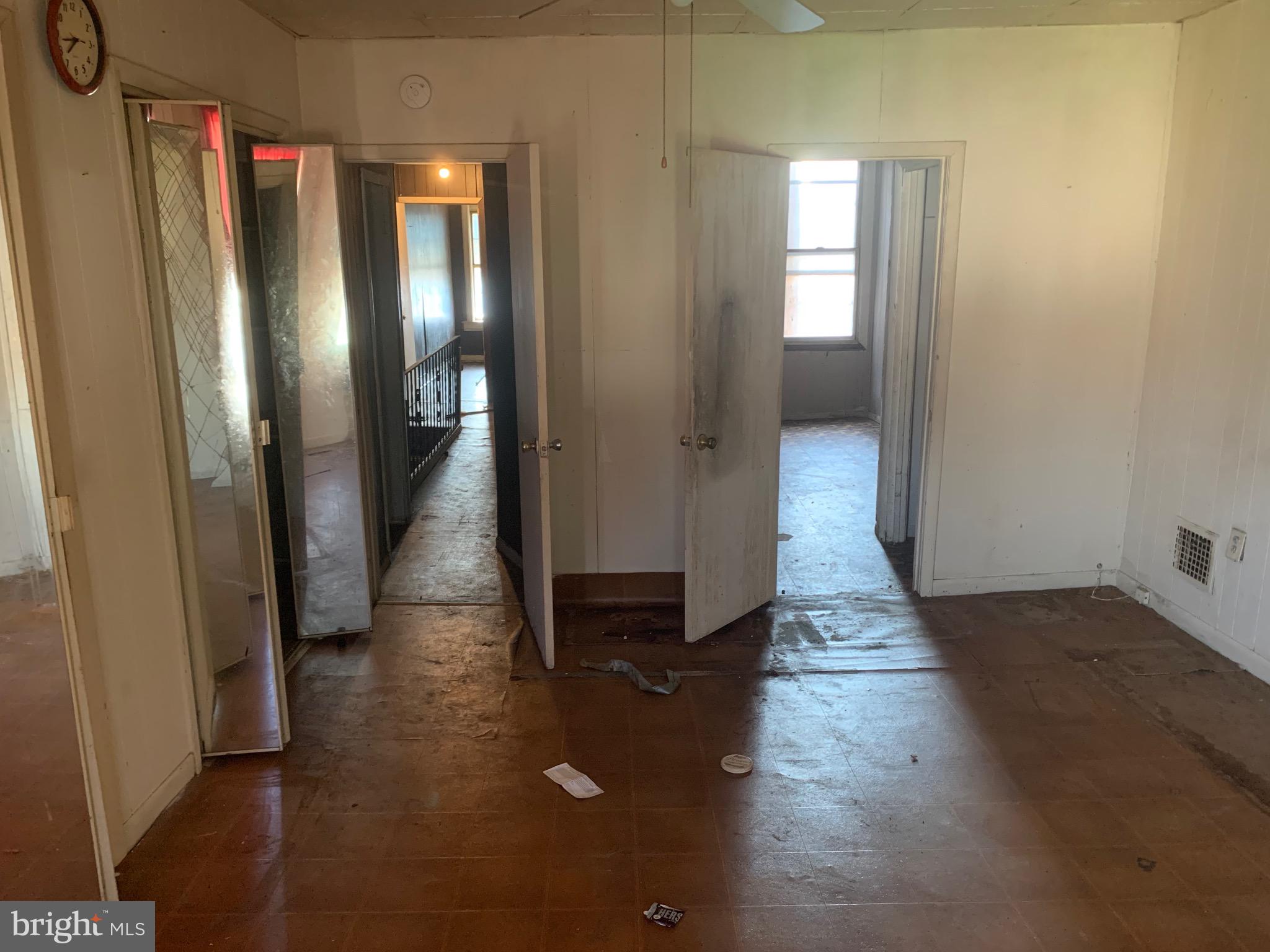 WESTPORT - Residential