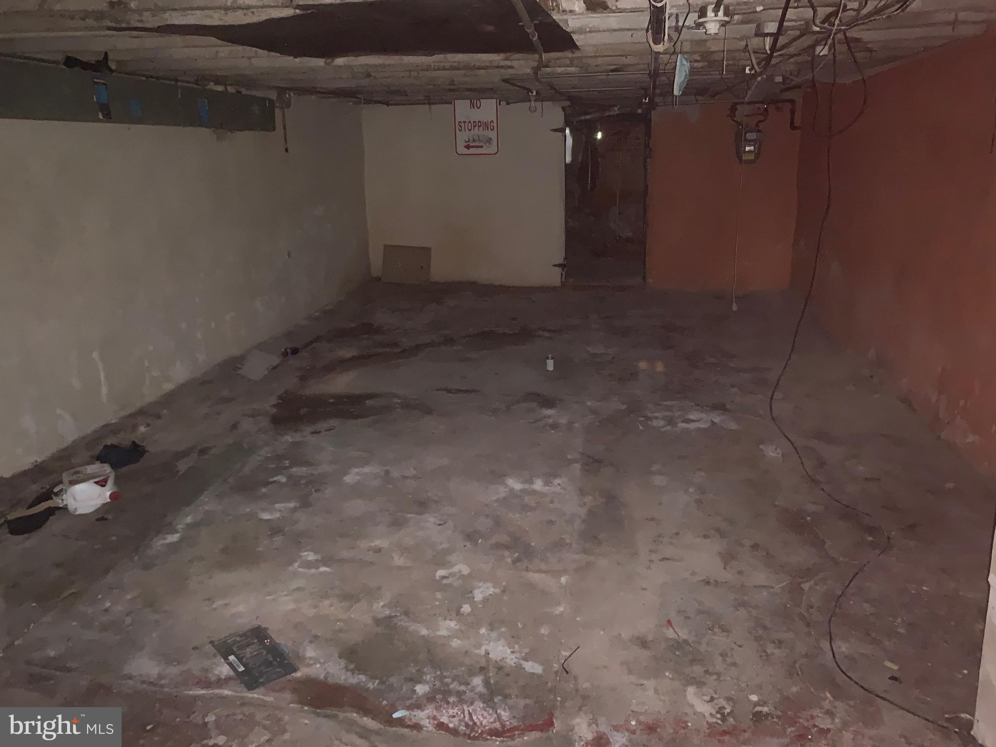 WESTPORT - Residential