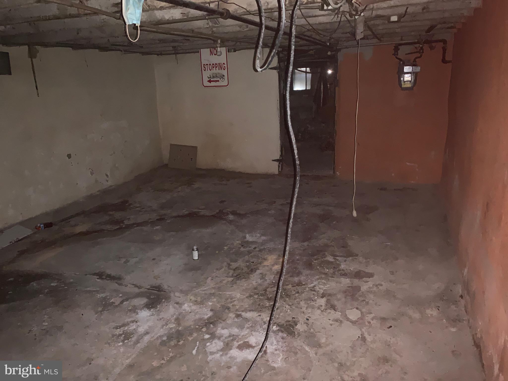 WESTPORT - Residential