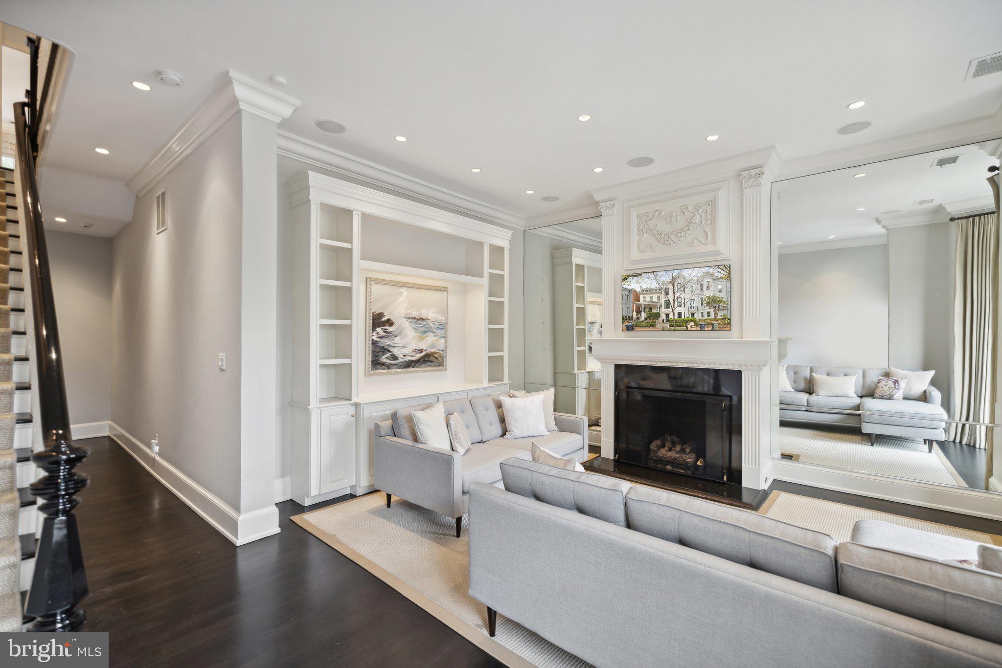 GEORGETOWN - Residential