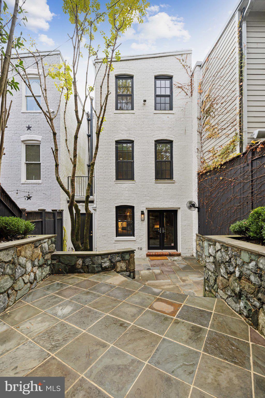 GEORGETOWN - Residential