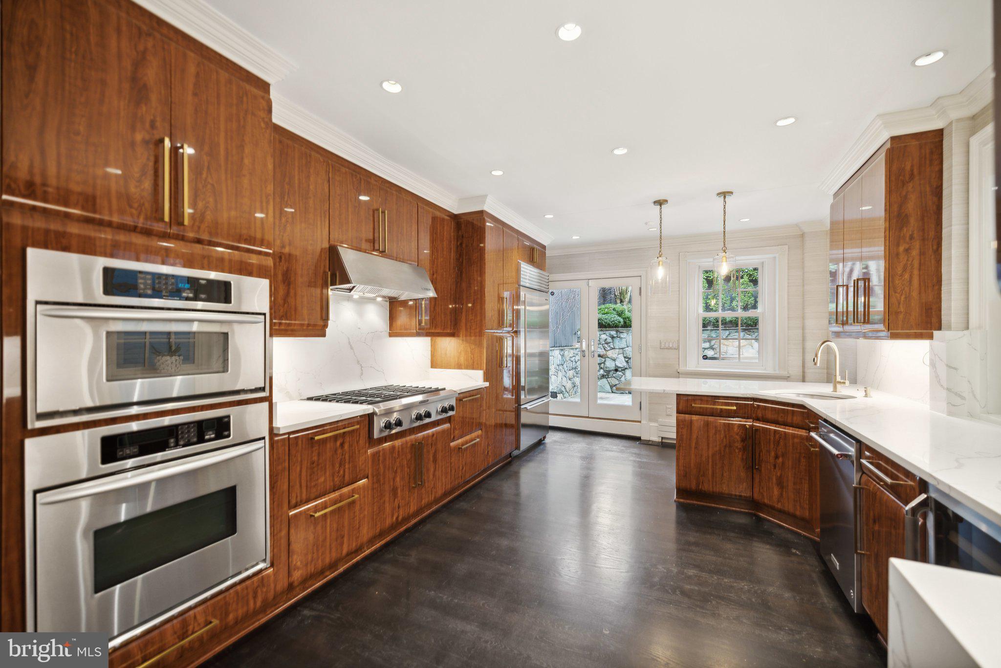GEORGETOWN - Residential