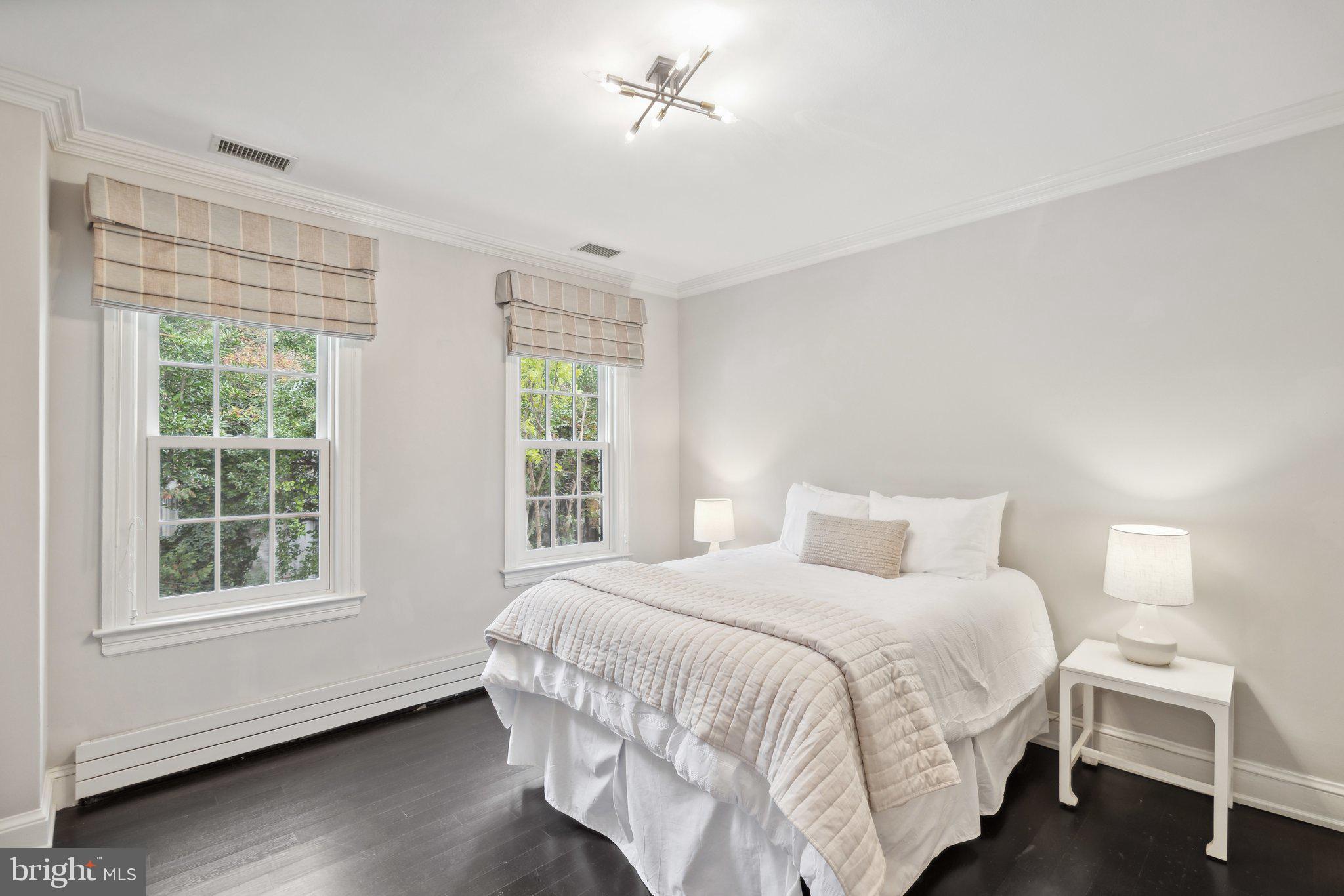 GEORGETOWN - Residential
