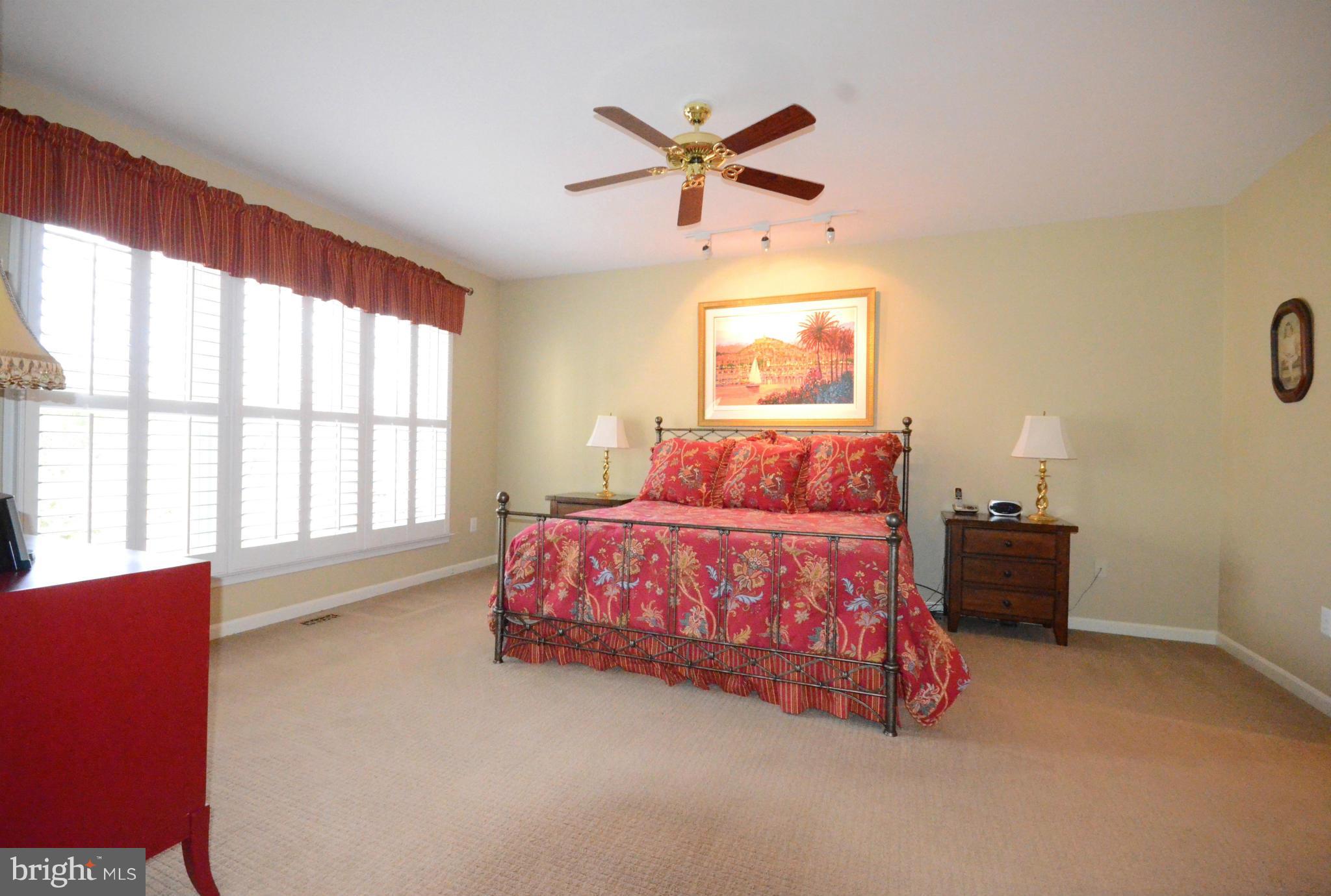 PEBBLE CREEK - Residential