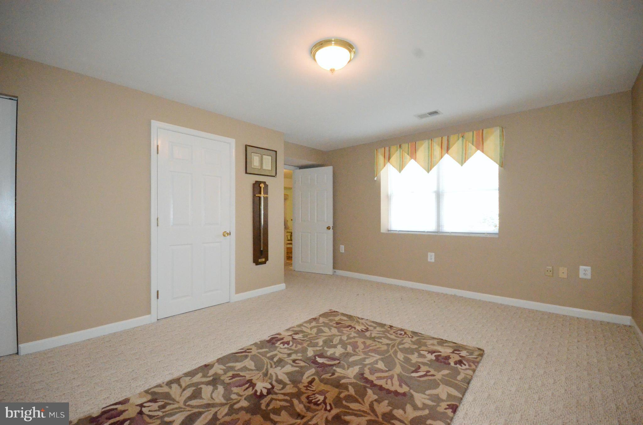 PEBBLE CREEK - Residential