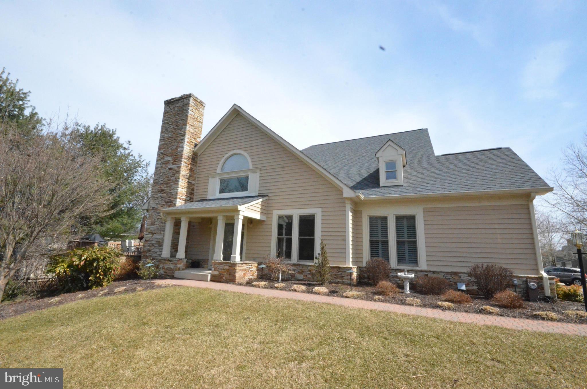 PEBBLE CREEK - Residential