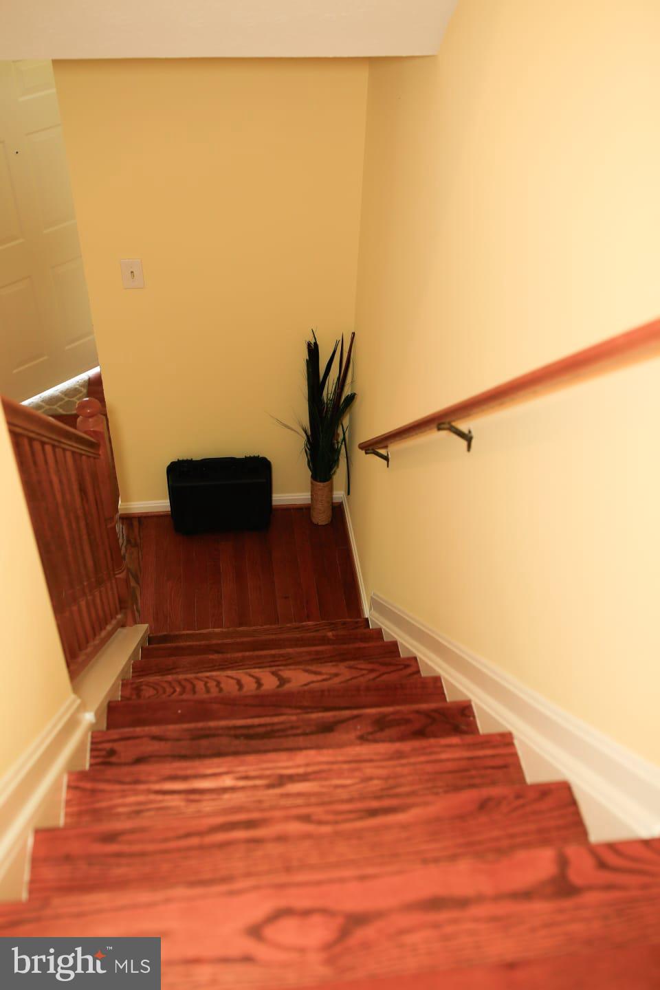 PINEY RIDGE VILLAGE - Residential Lease