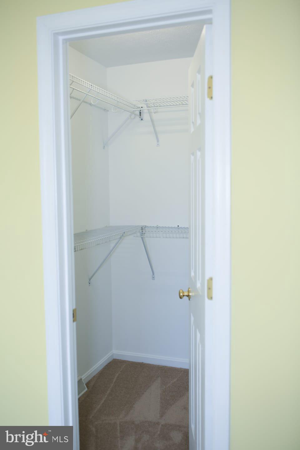 PINEY RIDGE VILLAGE - Residential Lease