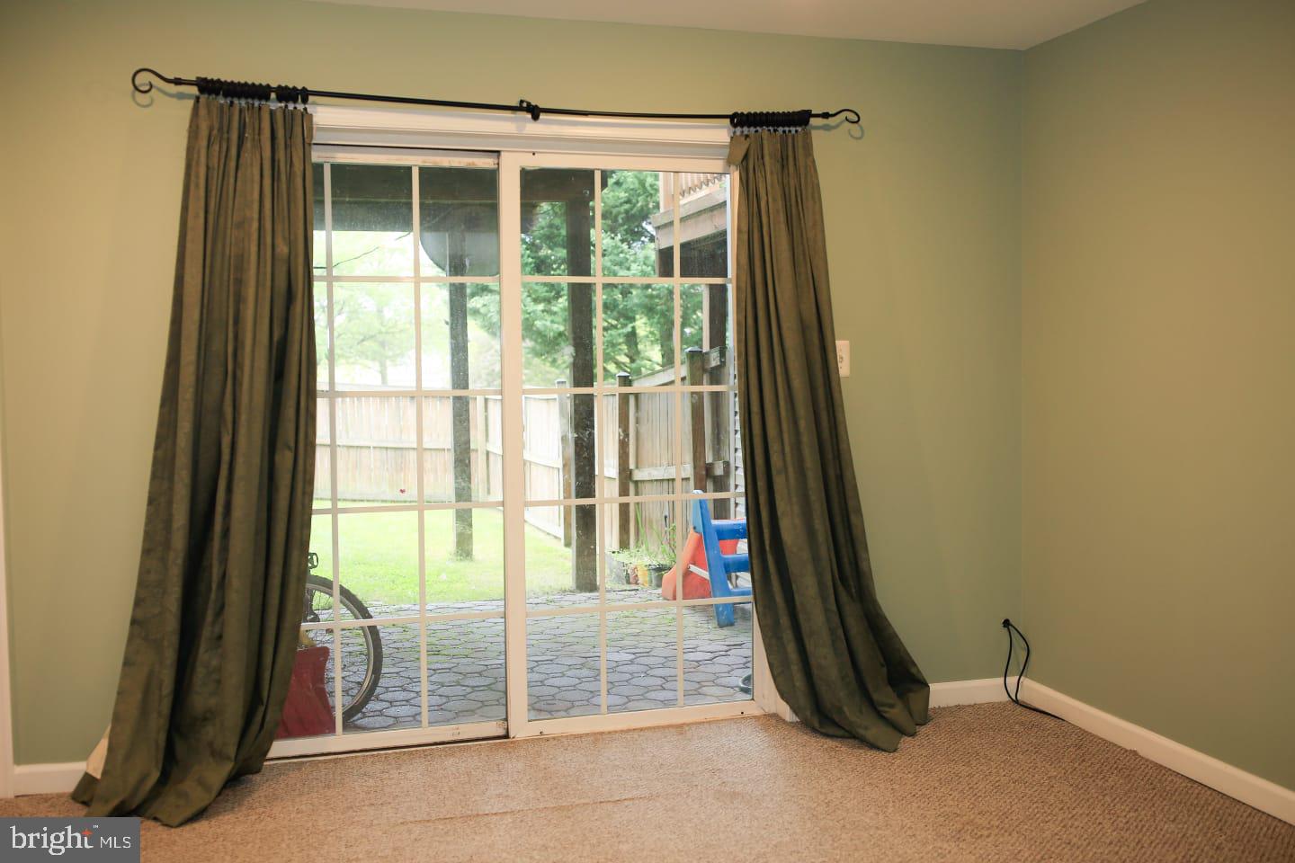 PINEY RIDGE VILLAGE - Residential Lease