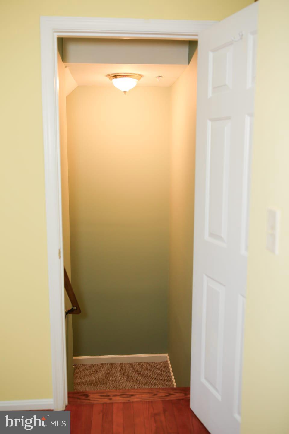 PINEY RIDGE VILLAGE - Residential Lease