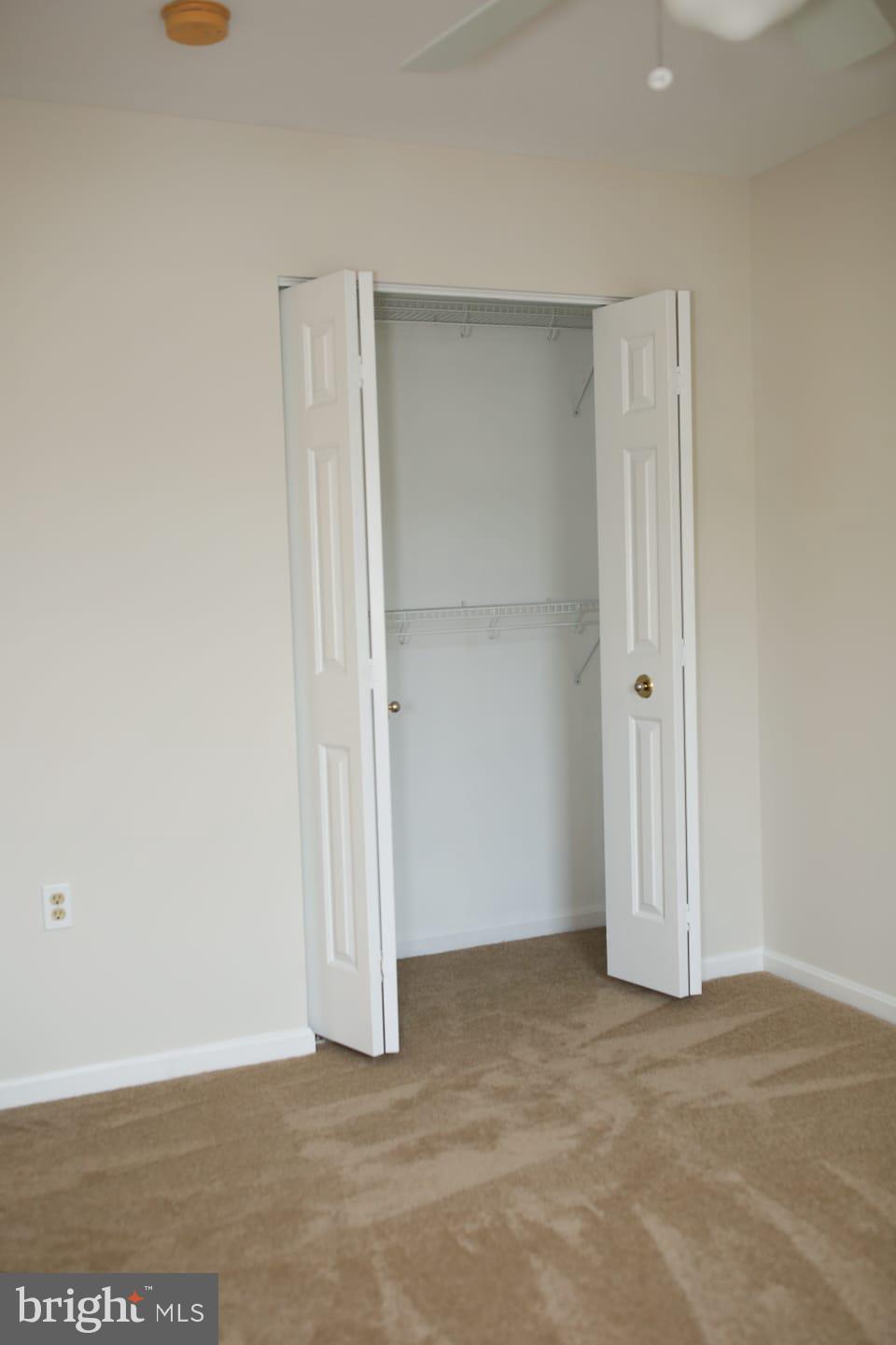 PINEY RIDGE VILLAGE - Residential Lease