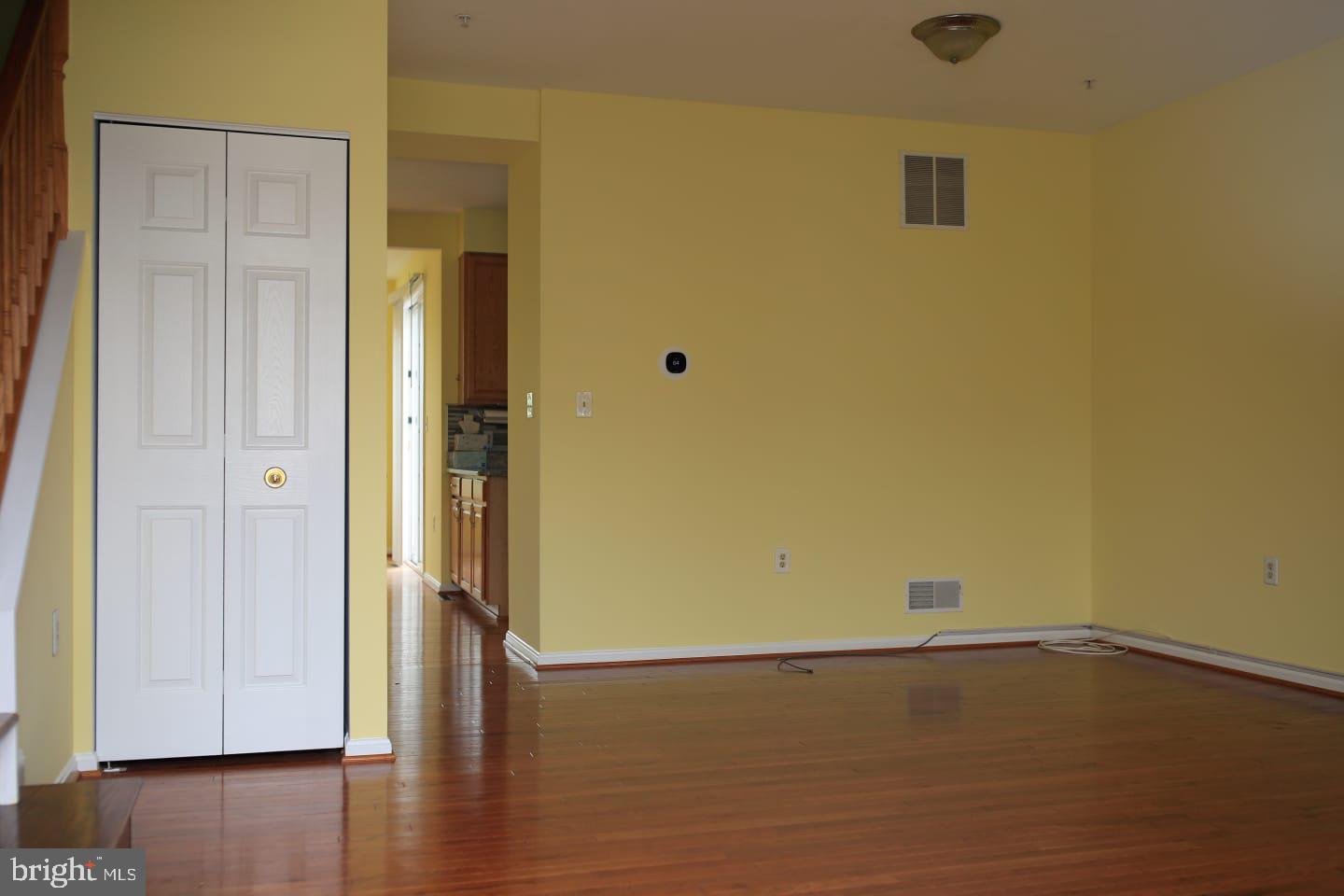 PINEY RIDGE VILLAGE - Residential Lease