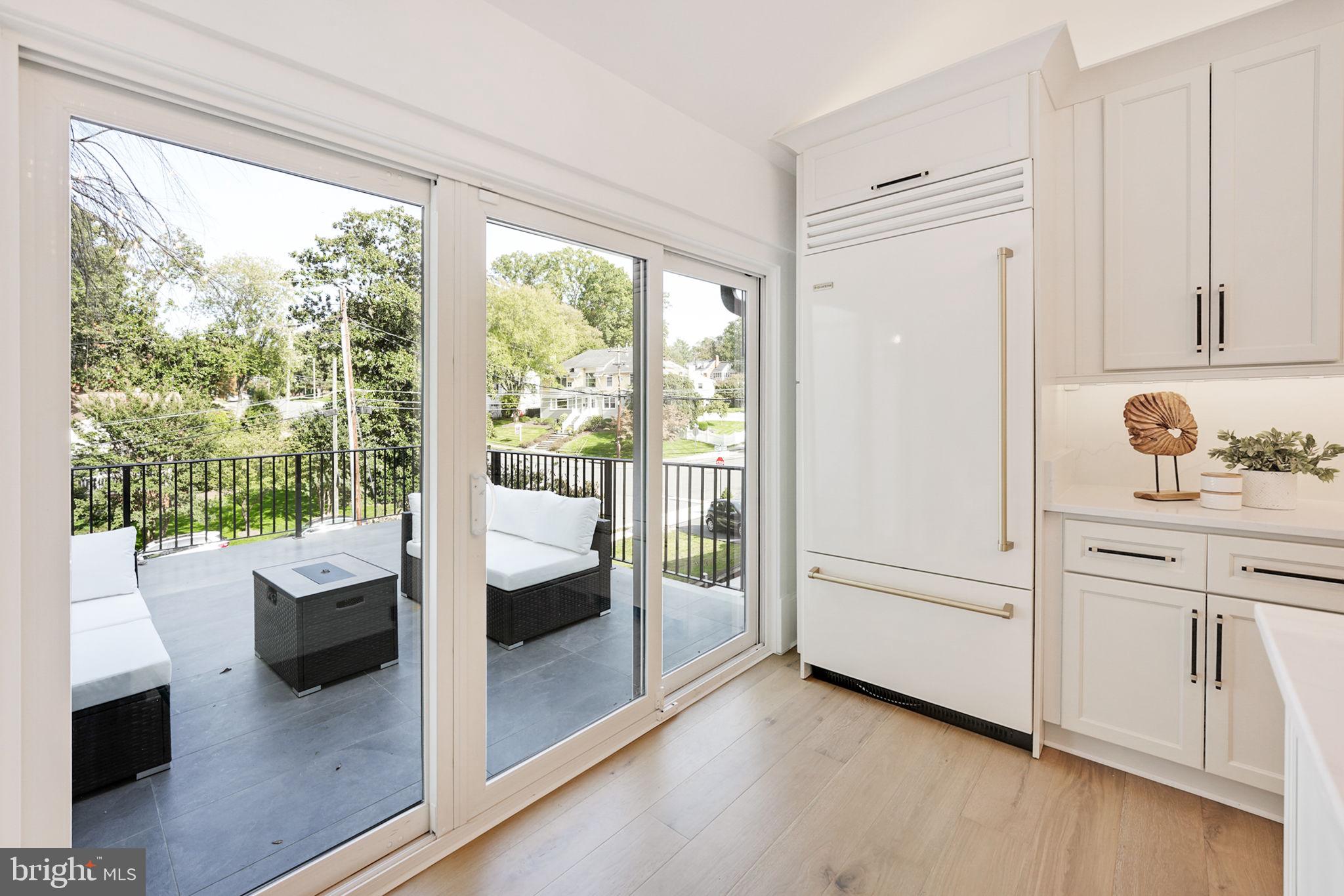 GOLF CLUB MANOR - Residential