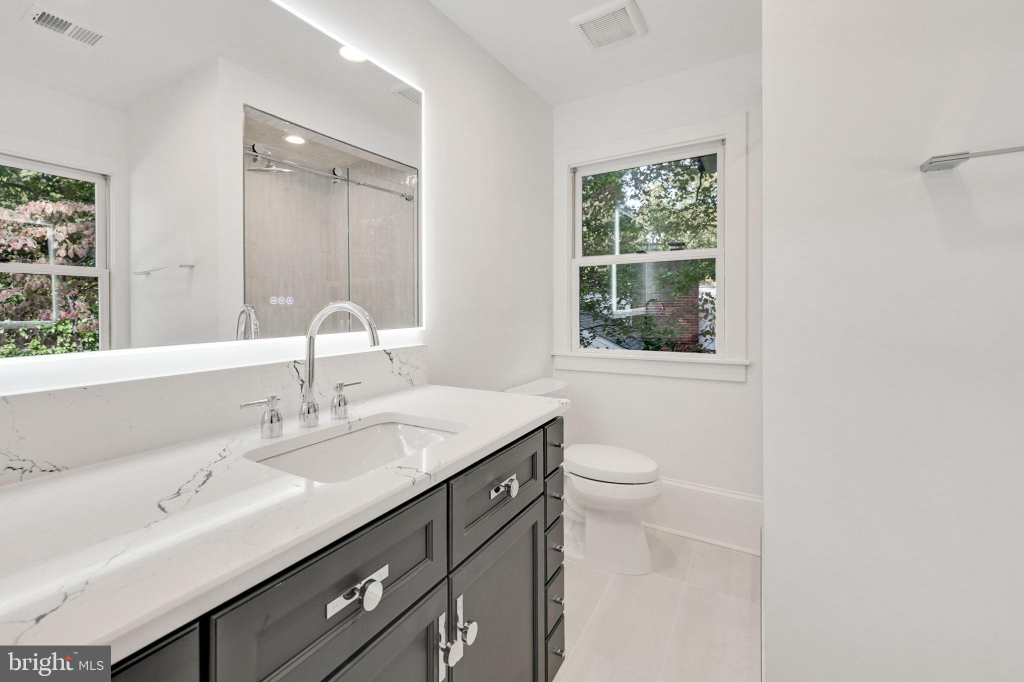 GOLF CLUB MANOR - Residential