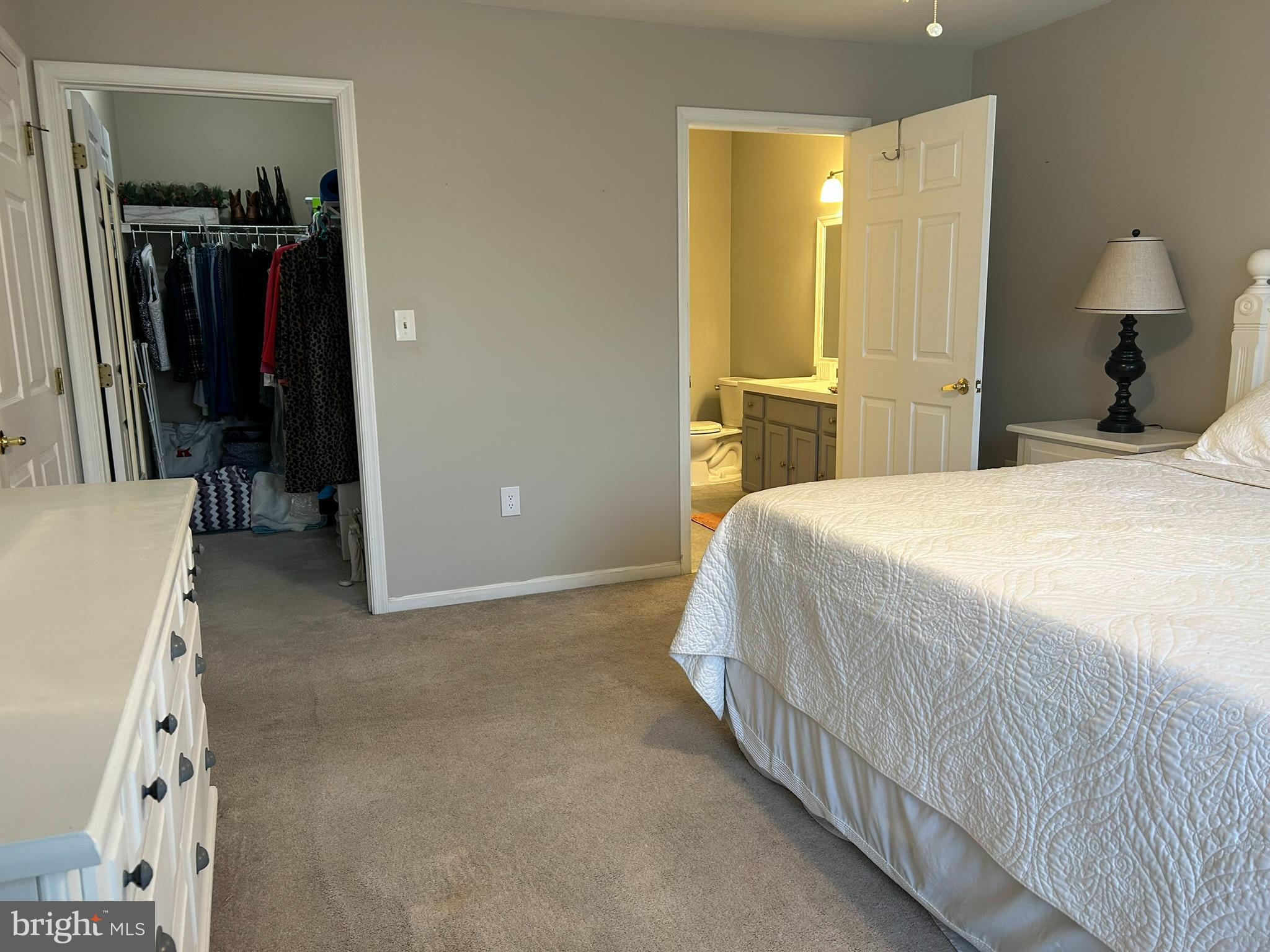 STUARTS KEEP - Residential