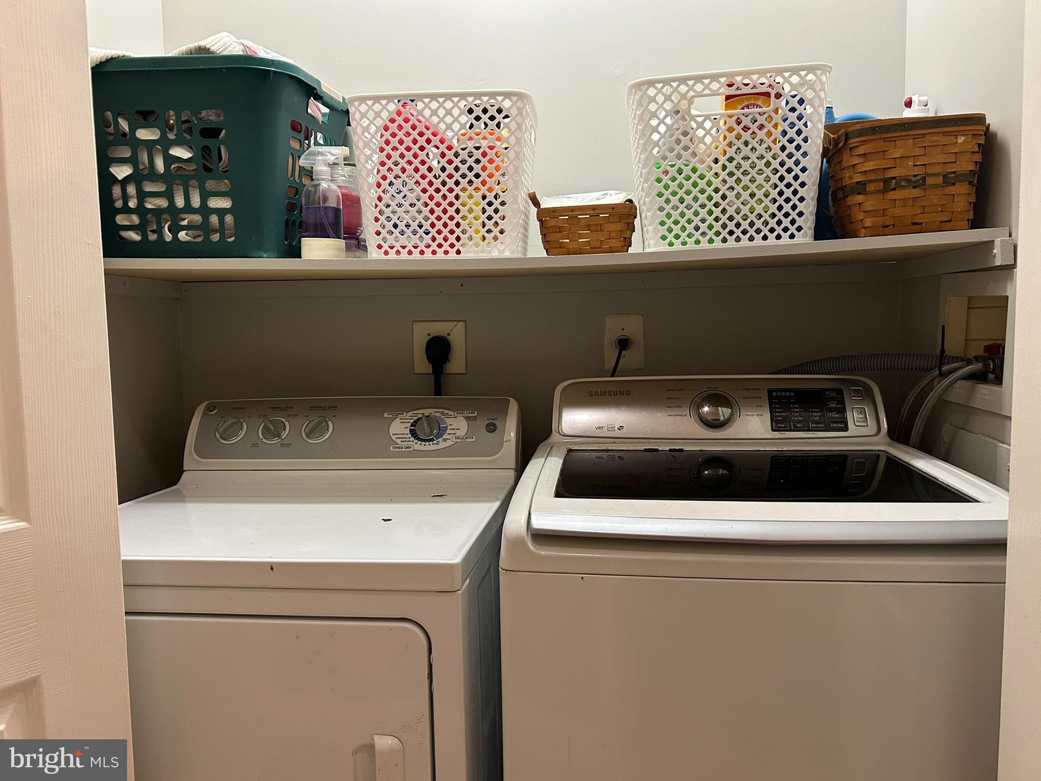 STUARTS KEEP - Residential