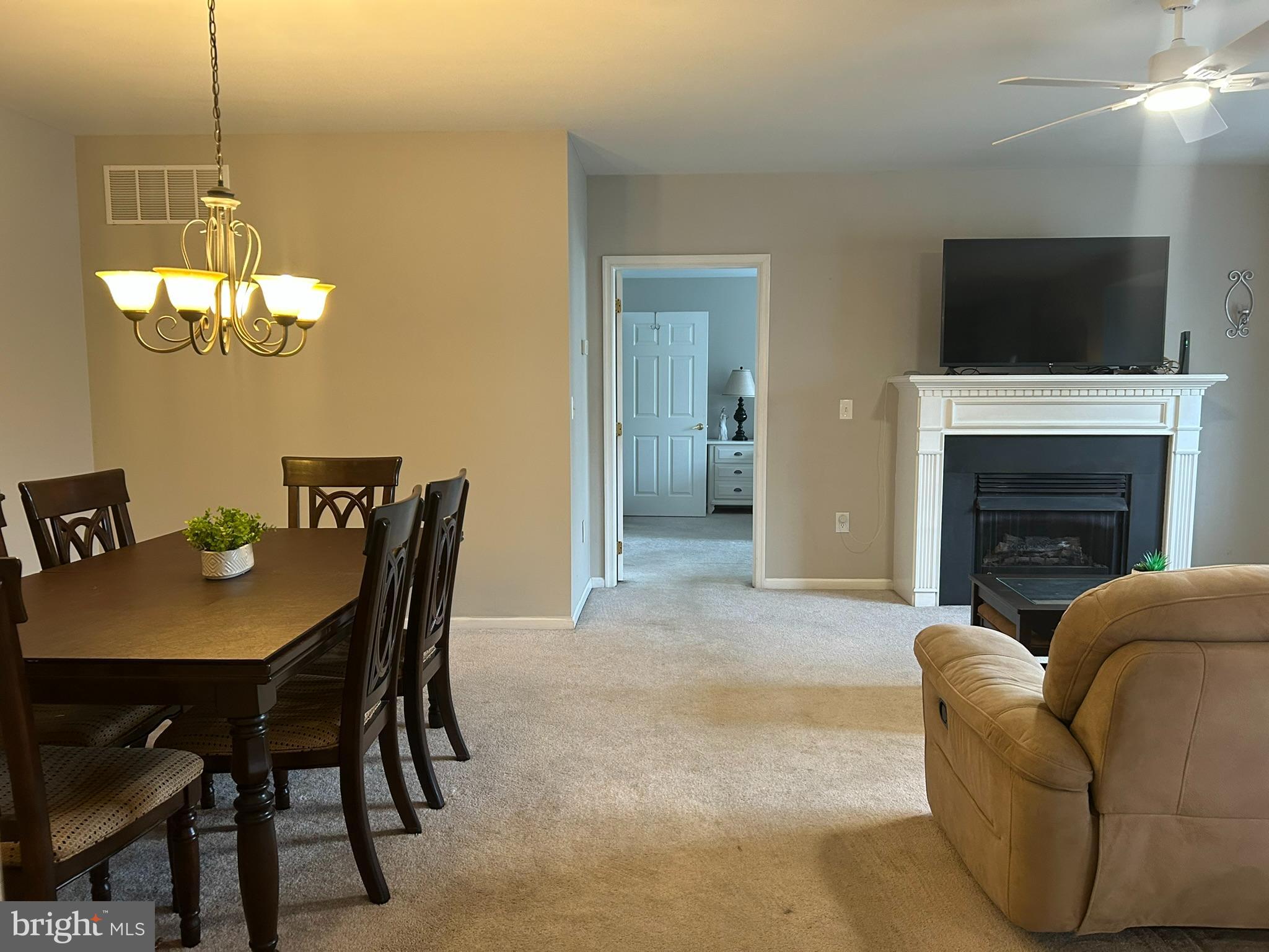 STUARTS KEEP - Residential