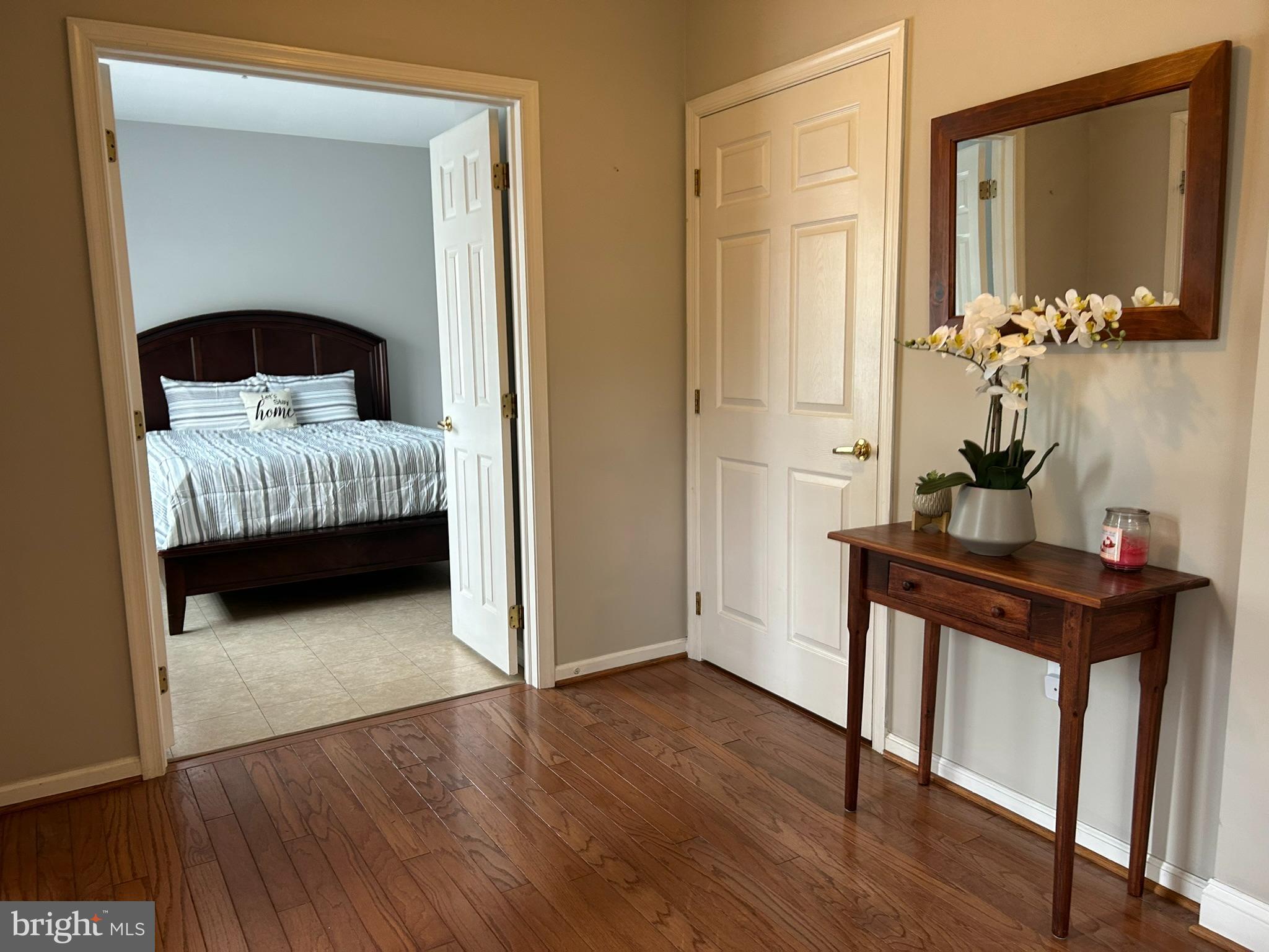 STUARTS KEEP - Residential