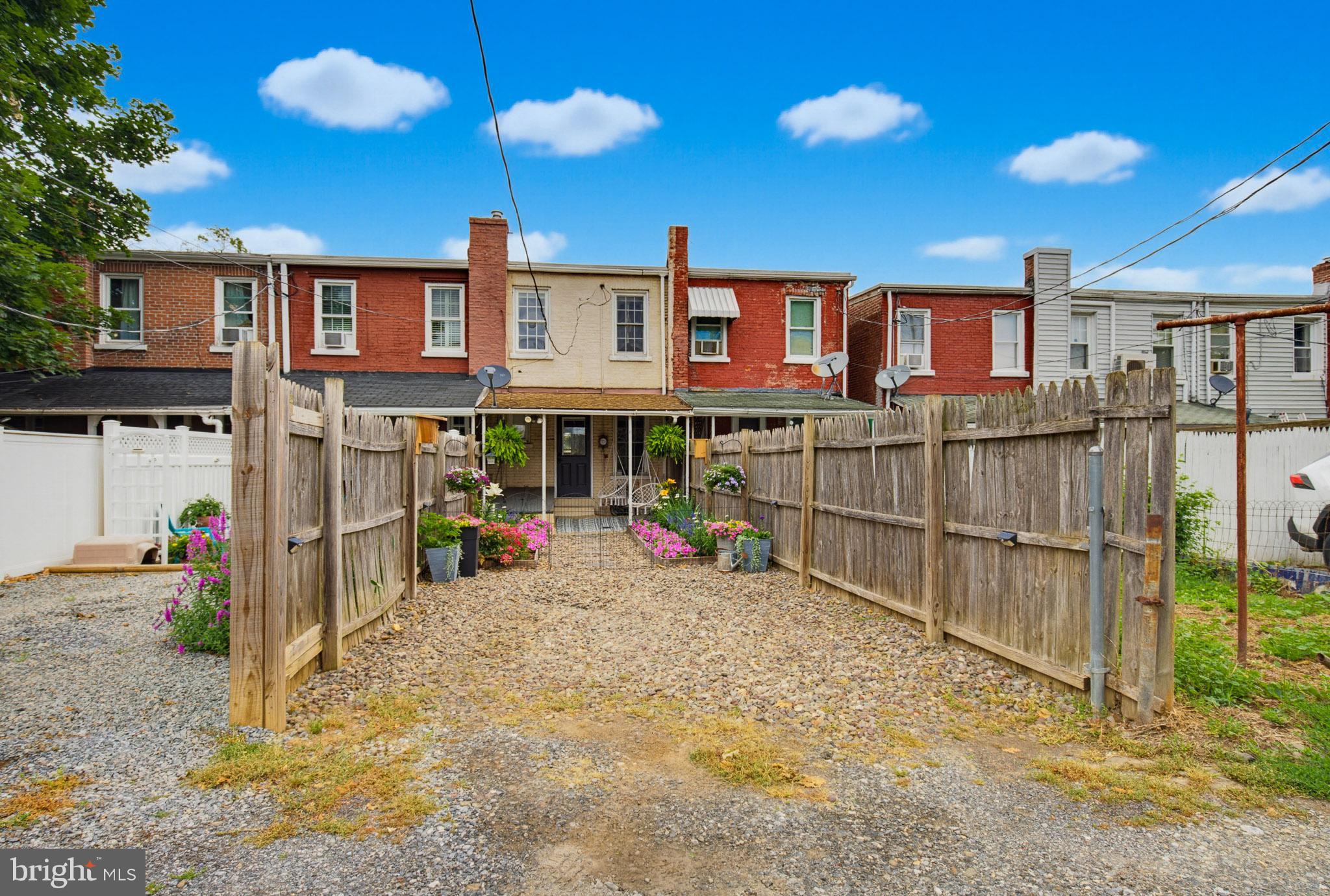 642 LEHIGH AVENUE