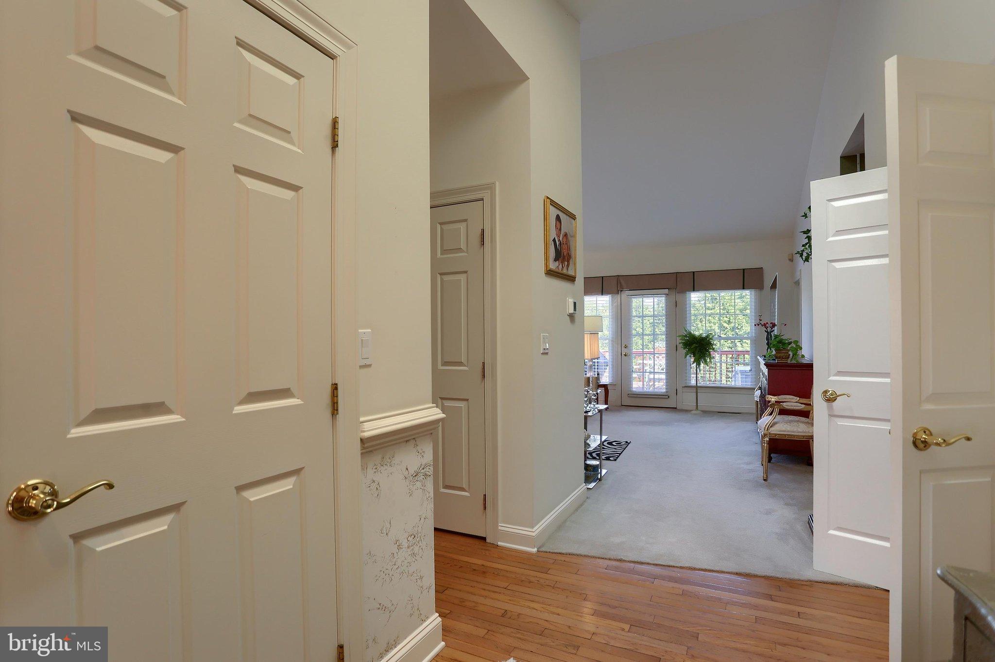 1119 COUNTRY CLUB ROAD