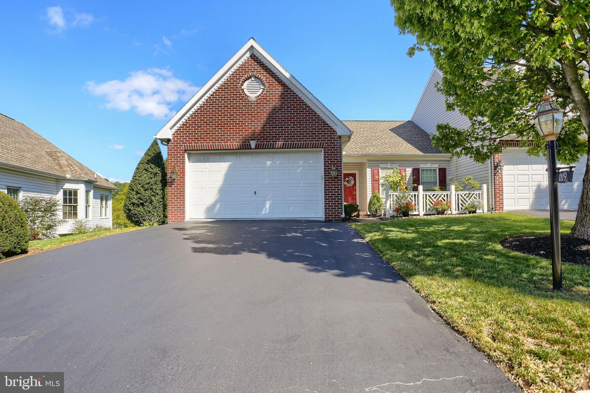 1119 COUNTRY CLUB ROAD