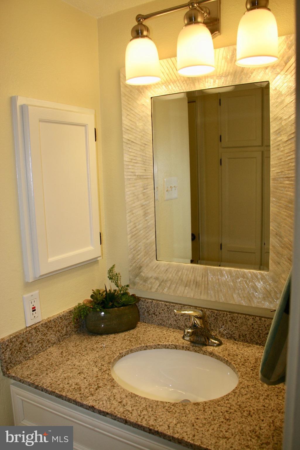 FOUNTAINS AT MCLEAN - Residential Lease