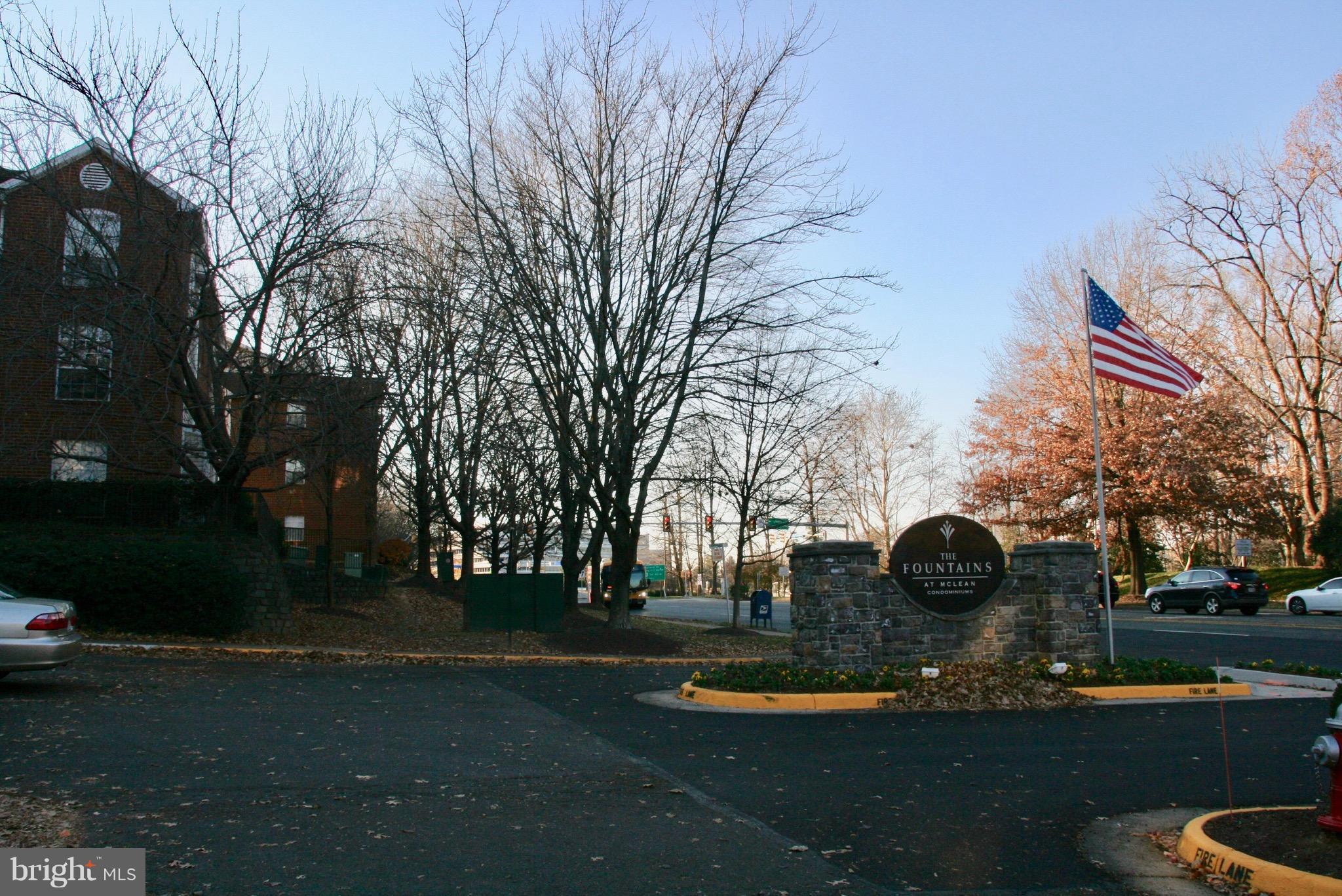 FOUNTAINS AT MCLEAN - Residential Lease