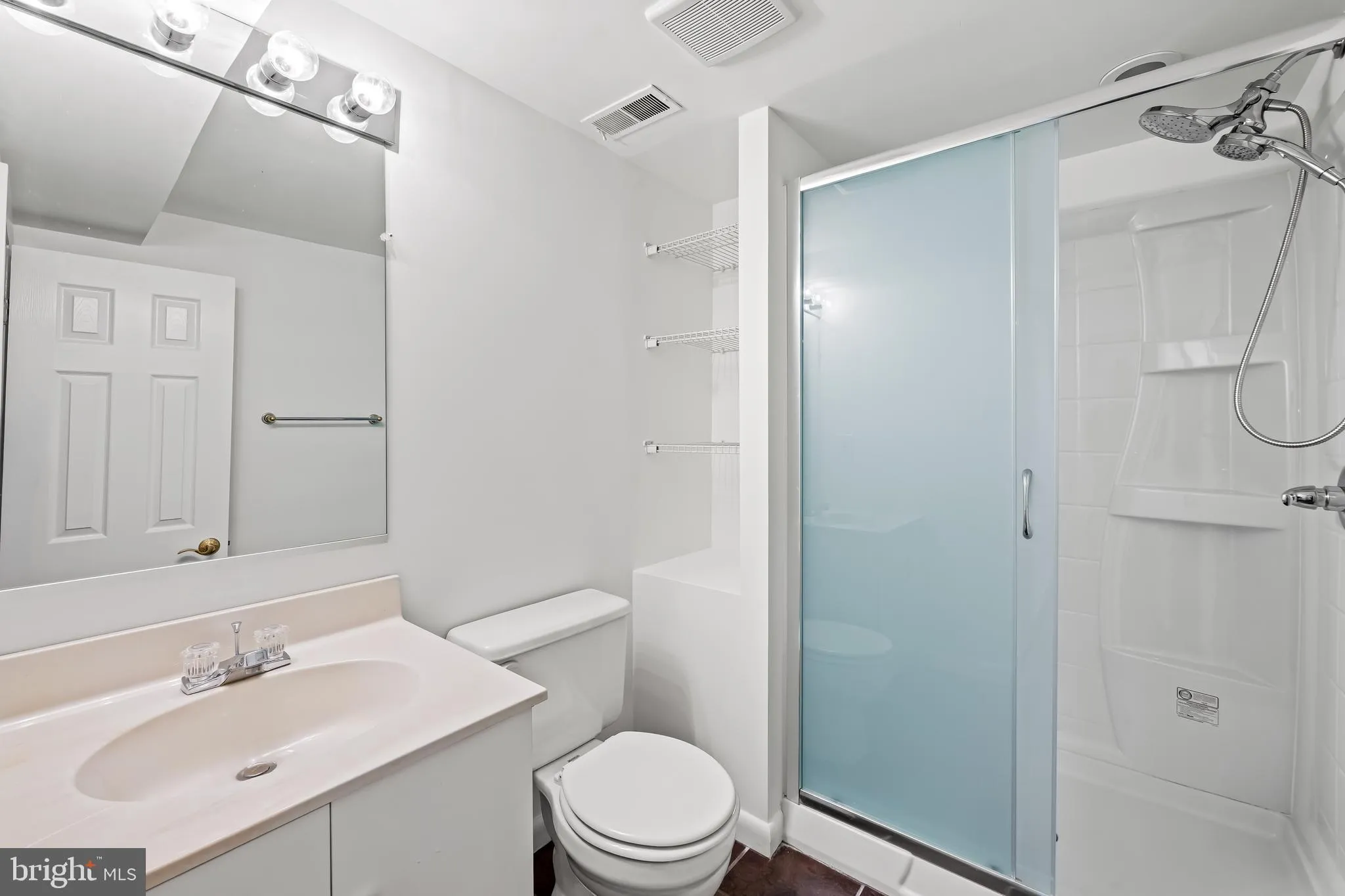 Baltimore, Maryland 21217, United States, 3 Bedrooms Bedrooms, ,4 BathroomsBathrooms,Residential,Active,231907