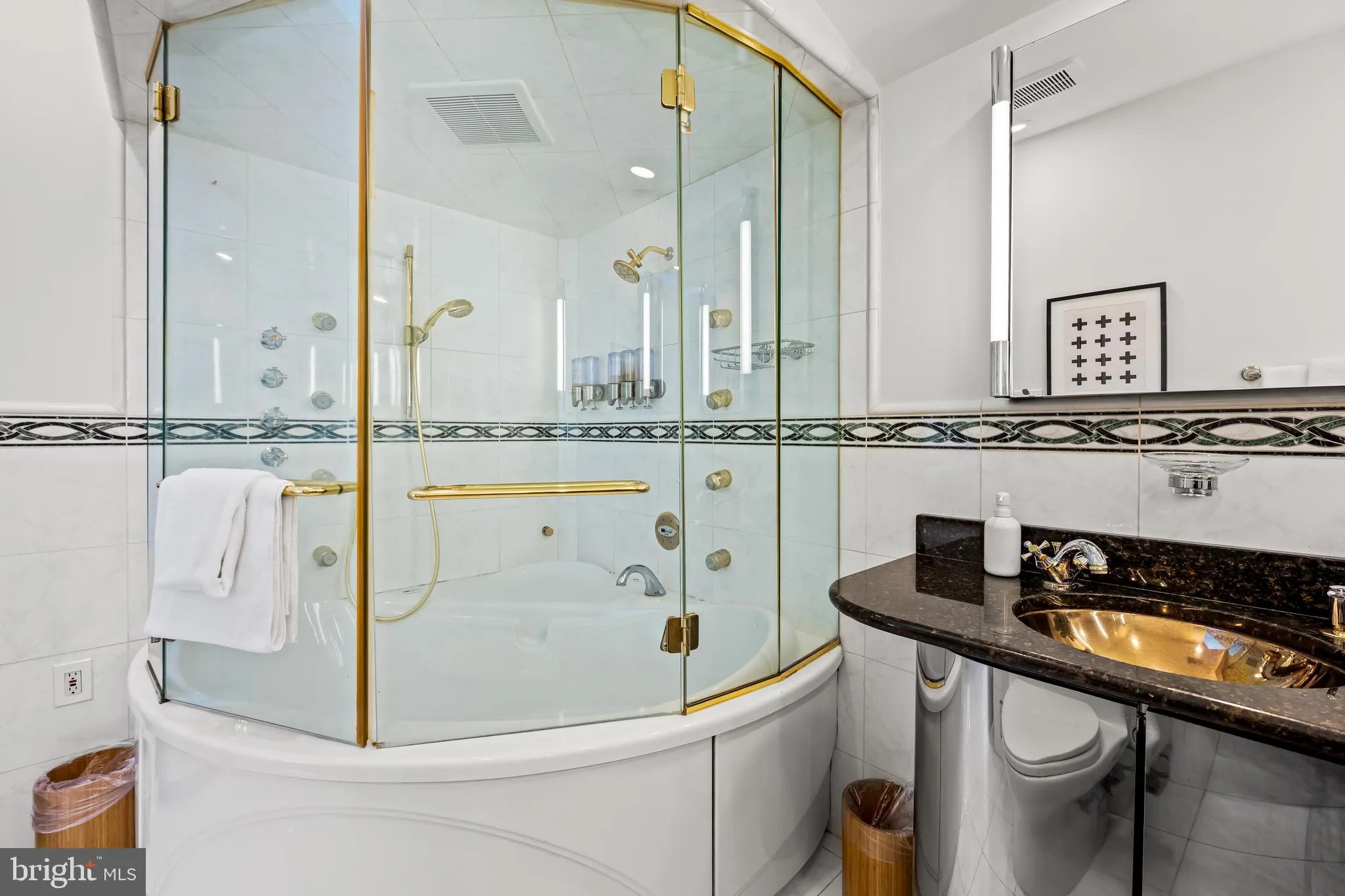 Baltimore, Maryland 21217, United States, 3 Bedrooms Bedrooms, ,4 BathroomsBathrooms,Residential,Active,231907