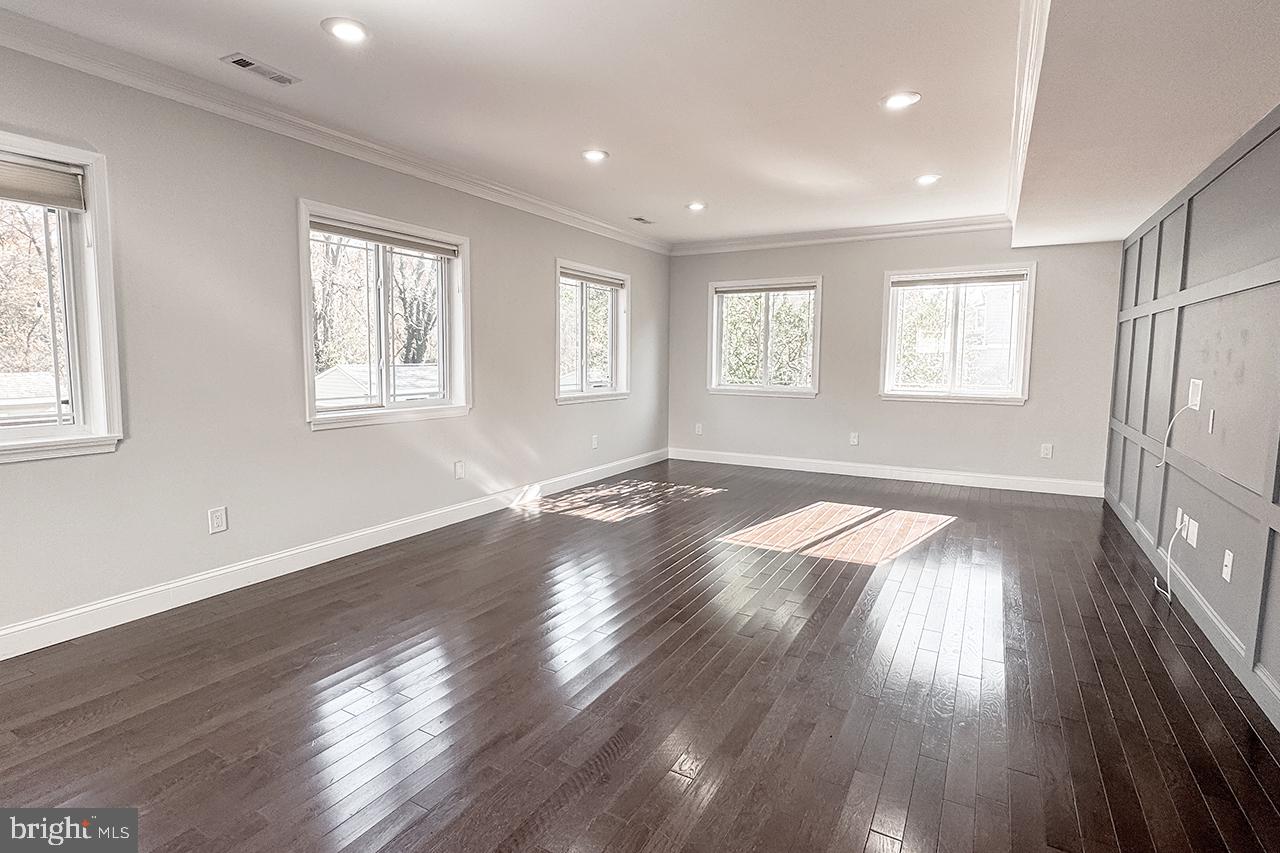 MASON TERRACE - Residential Lease