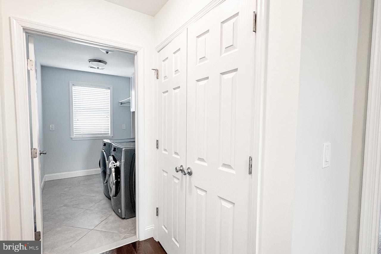 MASON TERRACE - Residential Lease