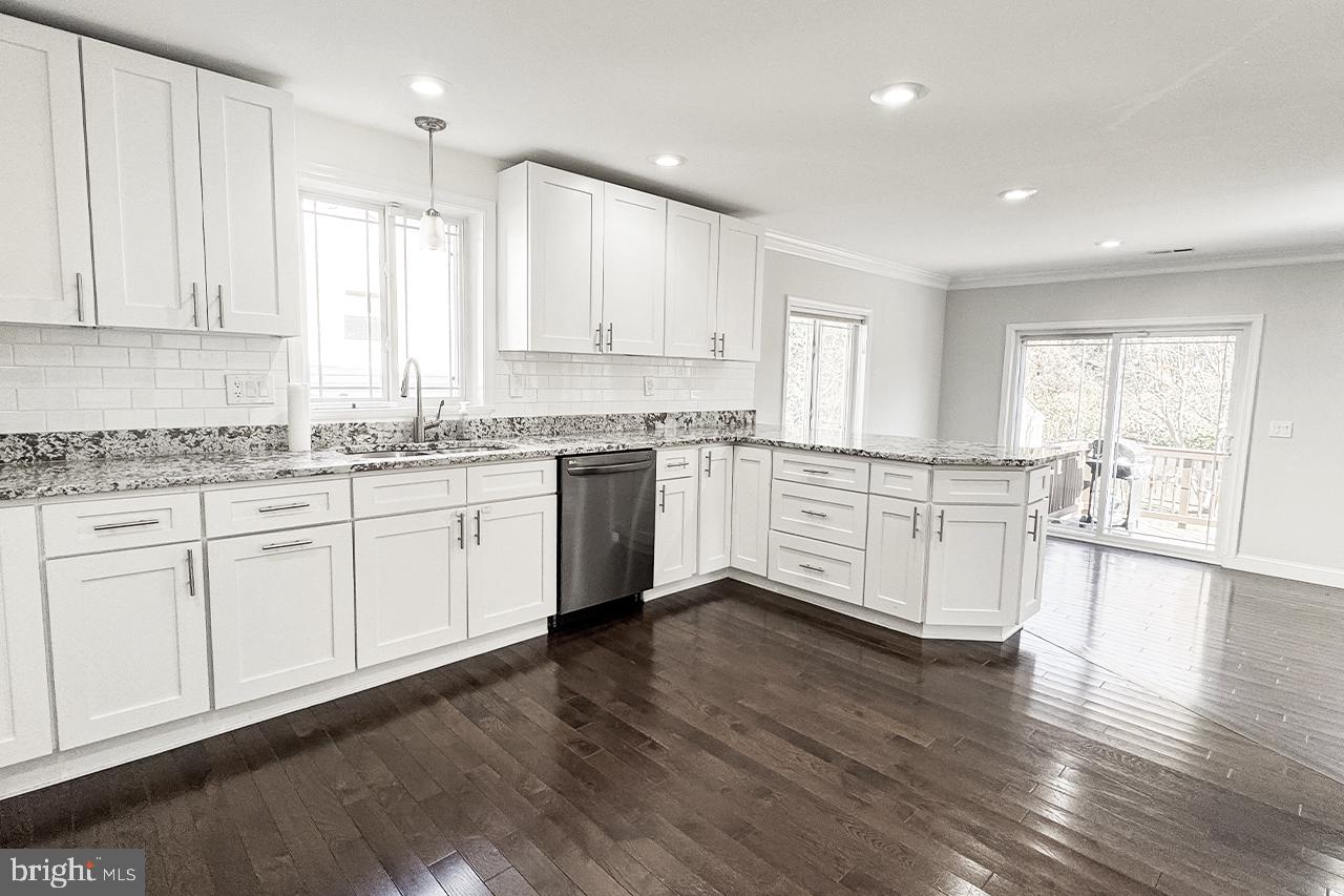 MASON TERRACE - Residential Lease