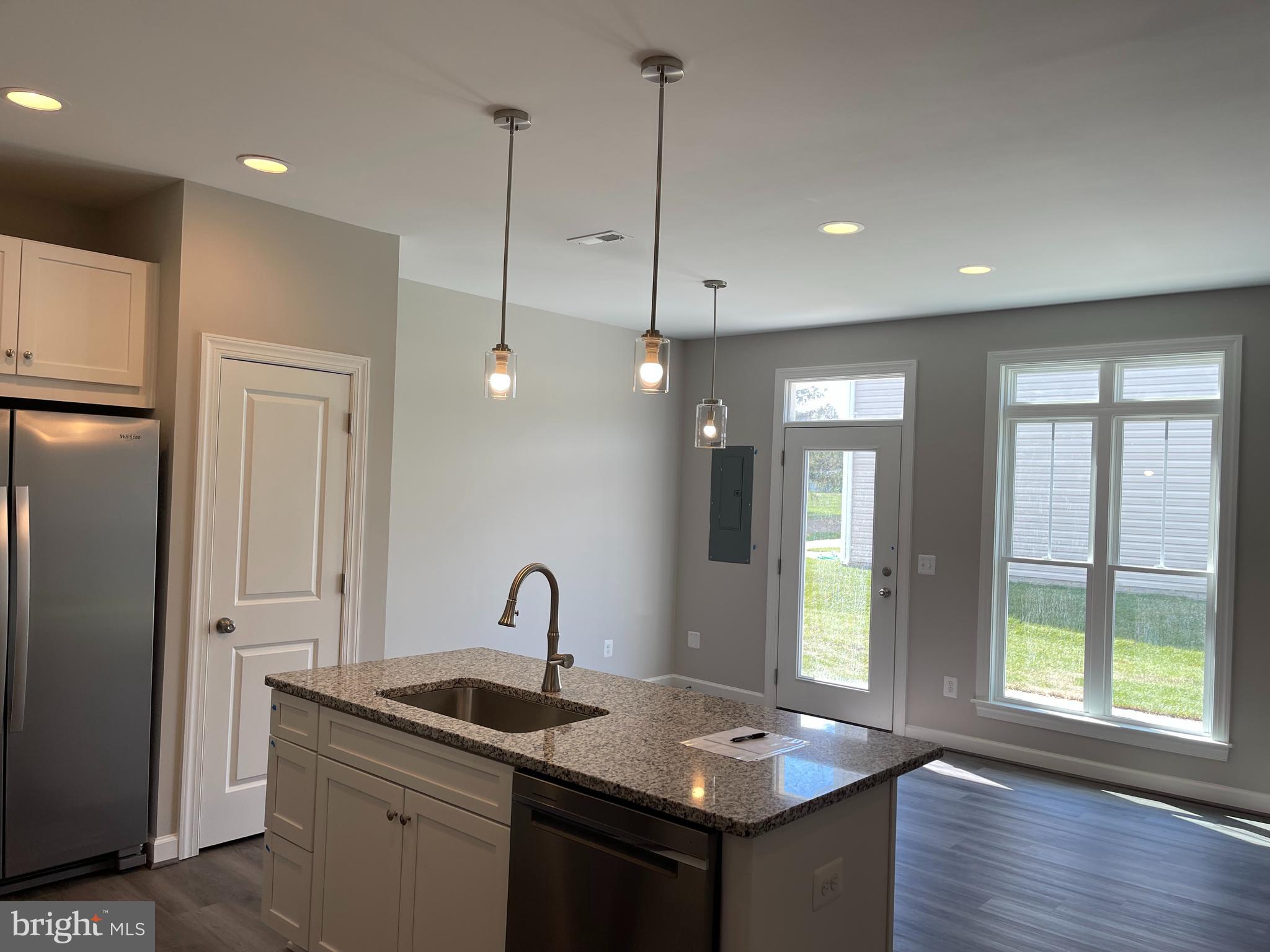 SPRING VALLEY - Residential Lease