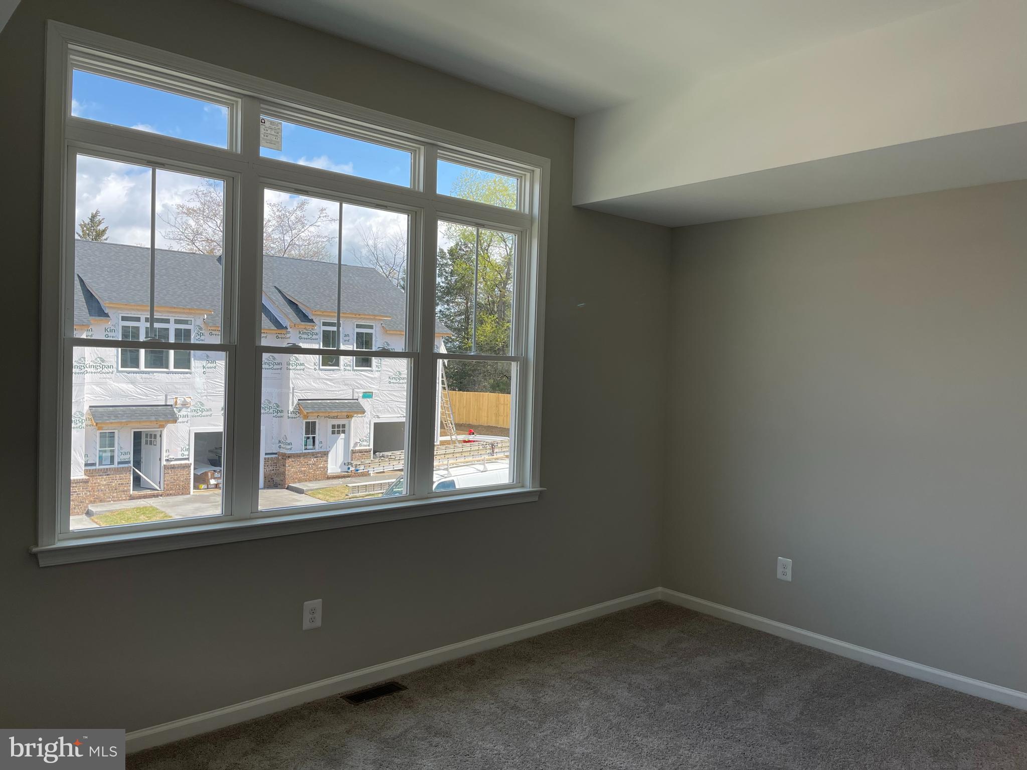 SPRING VALLEY - Residential Lease