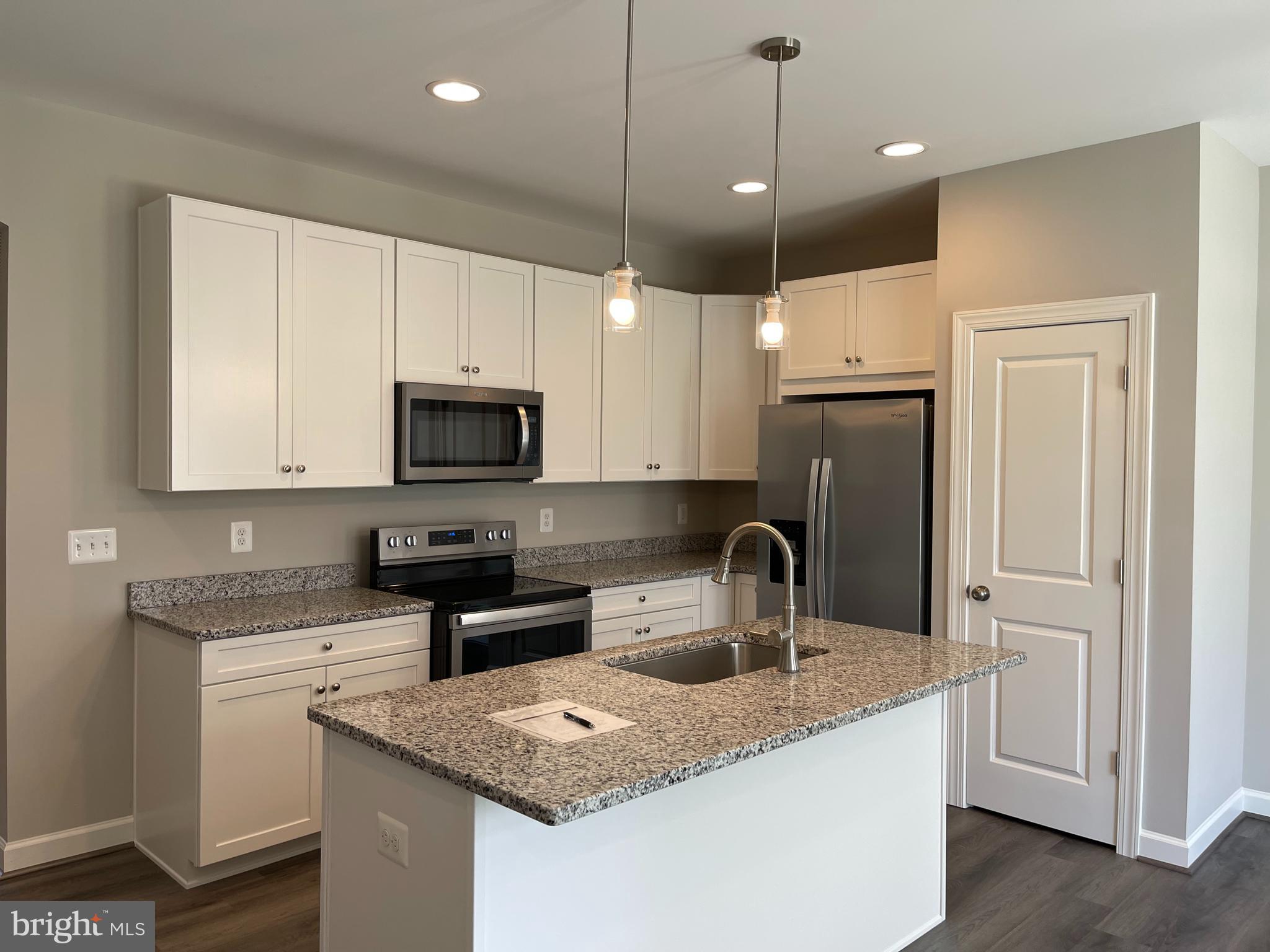 SPRING VALLEY - Residential Lease